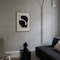 The Poster Club（ポスタークラブ）は、デンマーク・コペンハーゲンを拠点とするオンラインショップで、北欧デザインの高品質なポスターやアートプリントを専門に取り扱っています。新進気鋭の若手アーティストから世界的に活躍する作家まで、多彩なラインナップが魅力。北欧のライフスタイル、ファッション、インテリアデザインのトレンドを取り入れたミニマルで洗練された作品は、シンプルで上質な空間に自然と溶け込みます。ナチュラルインテリアや韓国風の部屋づくり、和モダンテイストにも調和し、アートを取り入れた暮らしを提案。世界中のインテリア雑誌やデザインメディアにも多数掲載されており、感度の高いユーザーからも厚い信頼を集めています。The Poster Clubは、アートプリントを通して日常に美とインスピレーションを届ける、北欧インテリア好きにおすすめのブランドです。