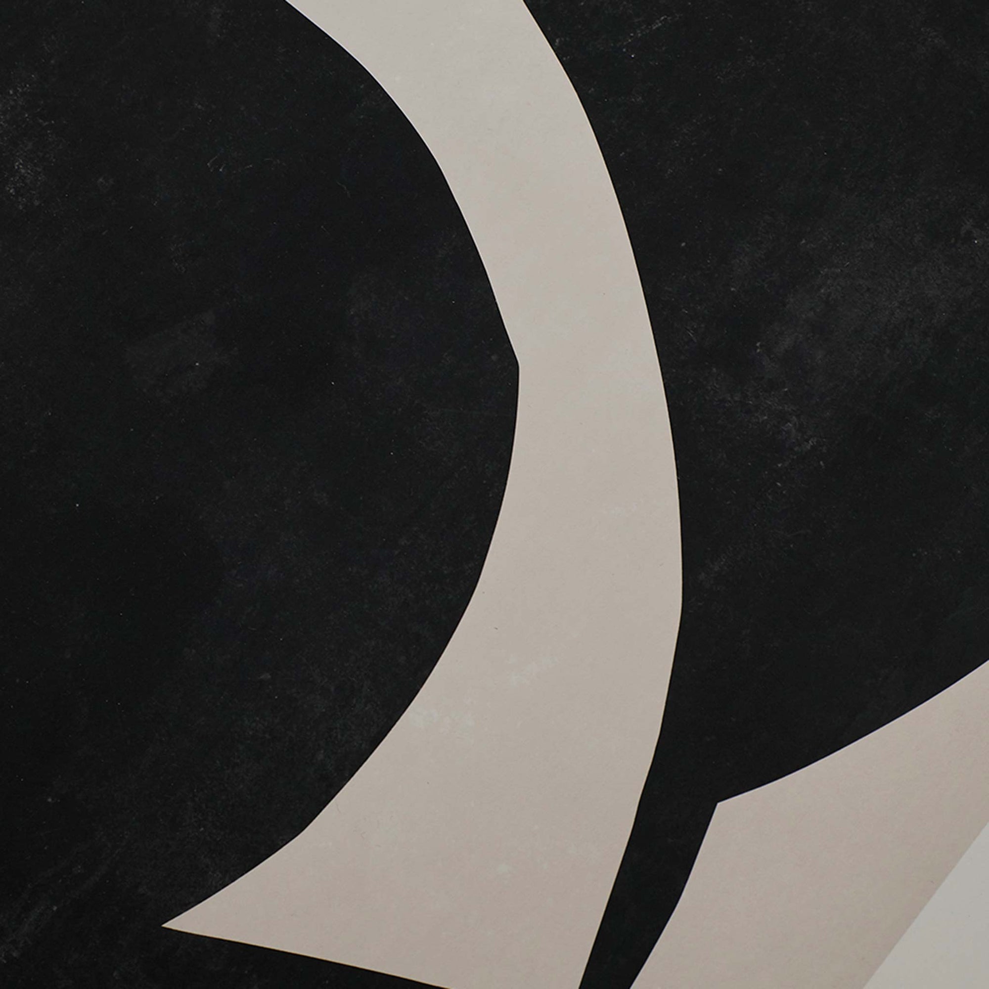 The Poster Club（ポスタークラブ）は、デンマーク・コペンハーゲンを拠点とするオンラインショップで、北欧デザインの高品質なポスターやアートプリントを専門に取り扱っています。新進気鋭の若手アーティストから世界的に活躍する作家まで、多彩なラインナップが魅力。北欧のライフスタイル、ファッション、インテリアデザインのトレンドを取り入れたミニマルで洗練された作品は、シンプルで上質な空間に自然と溶け込みます。ナチュラルインテリアや韓国風の部屋づくり、和モダンテイストにも調和し、アートを取り入れた暮らしを提案。世界中のインテリア雑誌やデザインメディアにも多数掲載されており、感度の高いユーザーからも厚い信頼を集めています。The Poster Clubは、アートプリントを通して日常に美とインスピレーションを届ける、北欧インテリア好きにおすすめのブランドです。