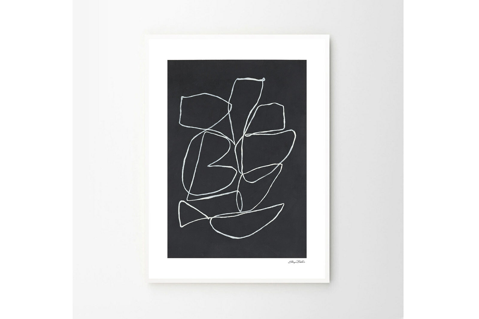 THEPOSTERCLUBは、コペンハーゲンを拠点とするオンラインストアで、主に厳選されたアートポスターを販売しています。主にスカンジナビアのライフスタイル、ファッション、インテリアデザイントレンドからインスピレーションを受け、モノクロから抽象画、エッジの利いた写真アートまで、多くのアーティストの作品を取り扱っています。また、無名有名問わず多くのデザイナーとのコラボレーションを積極的に行い、多くの作品を独占的に販売しているのも特徴的です。