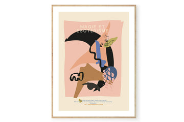 THEPOSTERCLUBは、コペンハーゲンを拠点とするオンラインストアで、主に厳選されたアートポスターを販売しています。主にスカンジナビアのライフスタイル、ファッション、インテリアデザイントレンドからインスピレーションを受け、モノクロから抽象画、エッジの利いた写真アートまで、多くのアーティストの作品を取り扱っています。また、無名有名問わず多くのデザイナーとのコラボレーションを積極的に行い、多くの作品を独占的に販売しているのも特徴的です。