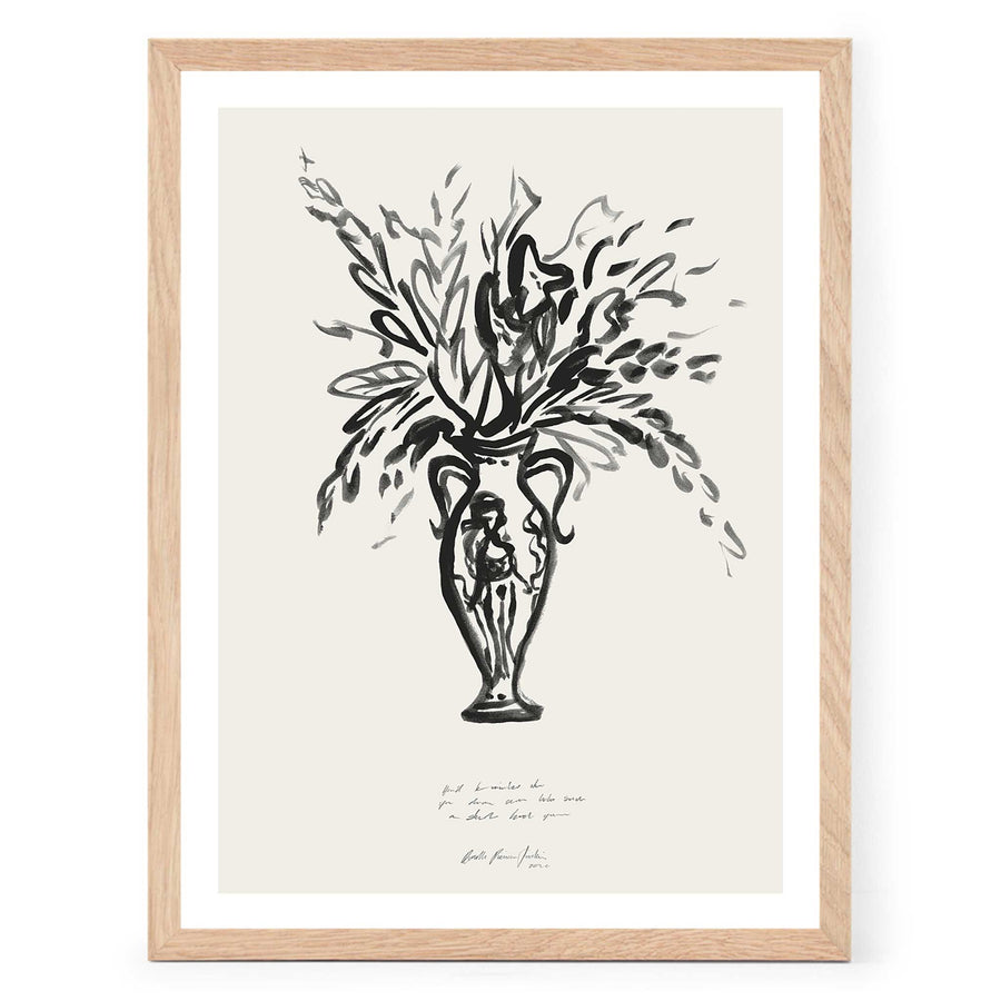 The Poster Club（ポスタークラブ）は、デンマーク・コペンハーゲンを拠点とするオンラインショップで、北欧デザインの高品質なポスターやアートプリントを専門に取り扱っています。新進気鋭の若手アーティストから世界的に活躍する作家まで、多彩なラインナップが魅力。北欧のライフスタイル、ファッション、インテリアデザインのトレンドを取り入れたミニマルで洗練された作品は、シンプルで上質な空間に自然と溶け込みます。ナチュラルインテリアや韓国風の部屋づくり、和モダンテイストにも調和し、アートを取り入れた暮らしを提案。世界中のインテリア雑誌やデザインメディアにも多数掲載されており、感度の高いユーザーからも厚い信頼を集めています。The Poster Clubは、アートプリントを通して日常に美とインスピレーションを届ける、北欧インテリア好きにおすすめのブランドです。