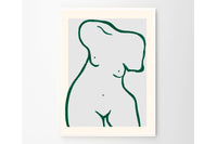 THEPOSTERCLUBは、コペンハーゲンを拠点とするオンラインストアで、主に厳選されたアートポスターを販売しています。主にスカンジナビアのライフスタイル、ファッション、インテリアデザイントレンドからインスピレーションを受け、モノクロから抽象画、エッジの利いた写真アートまで、多くのアーティストの作品を取り扱っています。また、無名有名問わず多くのデザイナーとのコラボレーションを積極的に行い、多くの作品を独占的に販売しているのも特徴的です。
