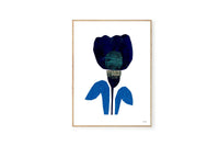 The Poster Club（ポスタークラブ）は、デンマーク・コペンハーゲンを拠点とするオンラインショップで、北欧デザインの高品質なポスターやアートプリントを専門に取り扱っています。新進気鋭の若手アーティストから世界的に活躍する作家まで、多彩なラインナップが魅力。北欧のライフスタイル、ファッション、インテリアデザインのトレンドを取り入れたミニマルで洗練された作品は、シンプルで上質な空間に自然と溶け込みます。ナチュラルインテリアや韓国風の部屋づくり、和モダンテイストにも調和し、アートを取り入れた暮らしを提案。世界中のインテリア雑誌やデザインメディアにも多数掲載されており、感度の高いユーザーからも厚い信頼を集めています。The Poster Clubは、アートプリントを通して日常に美とインスピレーションを届ける、北欧インテリア好きにおすすめのブランドです。