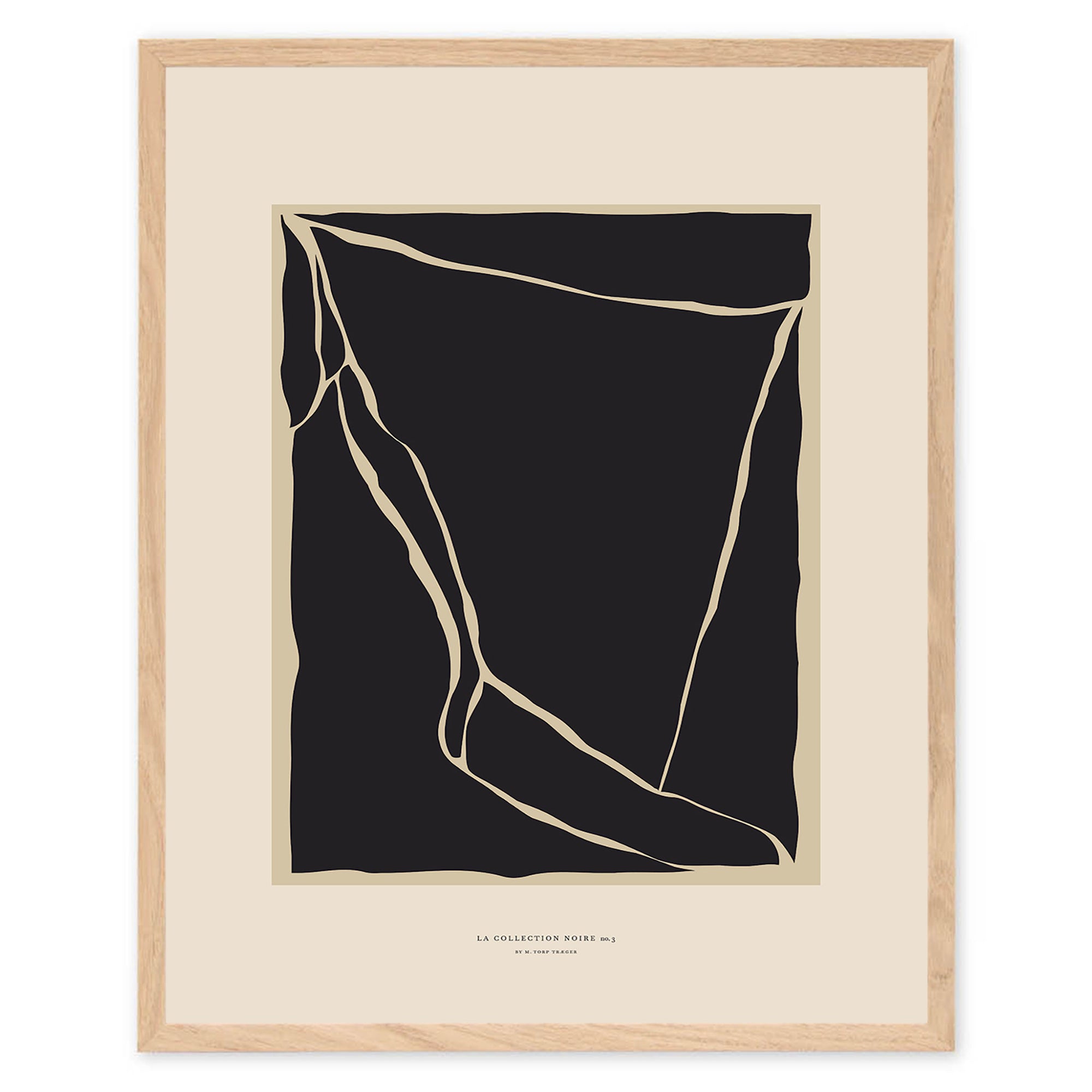 The Poster Club（ポスタークラブ）は、デンマーク・コペンハーゲンを拠点とするオンラインショップで、北欧デザインの高品質なポスターやアートプリントを専門に取り扱っています。新進気鋭の若手アーティストから世界的に活躍する作家まで、多彩なラインナップが魅力。北欧のライフスタイル、ファッション、インテリアデザインのトレンドを取り入れたミニマルで洗練された作品は、シンプルで上質な空間に自然と溶け込みます。ナチュラルインテリアや韓国風の部屋づくり、和モダンテイストにも調和し、アートを取り入れた暮らしを提案。世界中のインテリア雑誌やデザインメディアにも多数掲載されており、感度の高いユーザーからも厚い信頼を集めています。The Poster Clubは、アートプリントを通して日常に美とインスピレーションを届ける、北欧インテリア好きにおすすめのブランドです。