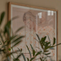 The Poster Club（ポスタークラブ）は、デンマーク・コペンハーゲンを拠点とするオンラインショップで、北欧デザインの高品質なポスターやアートプリントを専門に取り扱っています。新進気鋭の若手アーティストから世界的に活躍する作家まで、多彩なラインナップが魅力。北欧のライフスタイル、ファッション、インテリアデザインのトレンドを取り入れたミニマルで洗練された作品は、シンプルで上質な空間に自然と溶け込みます。ナチュラルインテリアや韓国風の部屋づくり、和モダンテイストにも調和し、アートを取り入れた暮らしを提案。世界中のインテリア雑誌やデザインメディアにも多数掲載されており、感度の高いユーザーからも厚い信頼を集めています。The Poster Clubは、アートプリントを通して日常に美とインスピレーションを届ける、北欧インテリア好きにおすすめのブランドです。