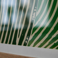 The Poster Club（ポスタークラブ）は、デンマーク・コペンハーゲンを拠点とするオンラインショップで、北欧デザインの高品質なポスターやアートプリントを専門に取り扱っています。新進気鋭の若手アーティストから世界的に活躍する作家まで、多彩なラインナップが魅力。北欧のライフスタイル、ファッション、インテリアデザインのトレンドを取り入れたミニマルで洗練された作品は、シンプルで上質な空間に自然と溶け込みます。ナチュラルインテリアや韓国風の部屋づくり、和モダンテイストにも調和し、アートを取り入れた暮らしを提案。世界中のインテリア雑誌やデザインメディアにも多数掲載されており、感度の高いユーザーからも厚い信頼を集めています。The Poster Clubは、アートプリントを通して日常に美とインスピレーションを届ける、北欧インテリア好きにおすすめのブランドです。