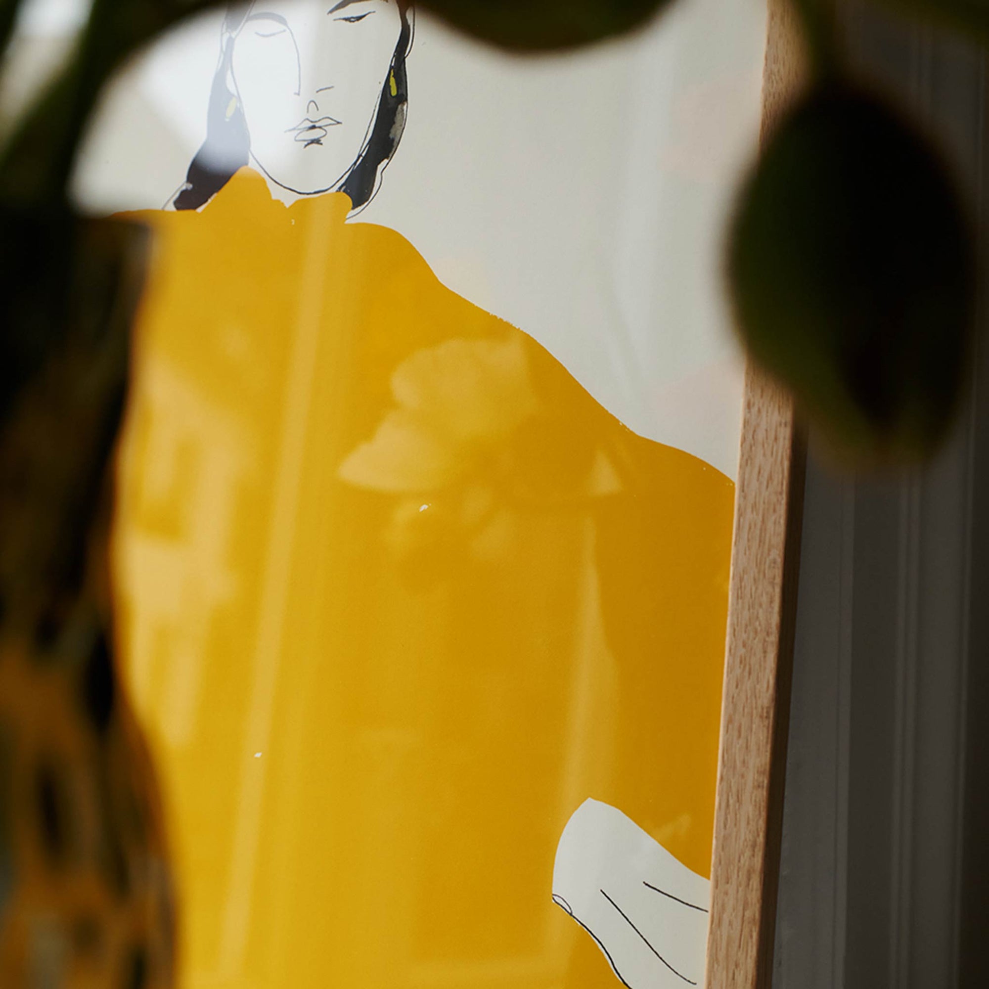 The Poster Club（ポスタークラブ）は、デンマーク・コペンハーゲンを拠点とするオンラインショップで、北欧デザインの高品質なポスターやアートプリントを専門に取り扱っています。新進気鋭の若手アーティストから世界的に活躍する作家まで、多彩なラインナップが魅力。北欧のライフスタイル、ファッション、インテリアデザインのトレンドを取り入れたミニマルで洗練された作品は、シンプルで上質な空間に自然と溶け込みます。ナチュラルインテリアや韓国風の部屋づくり、和モダンテイストにも調和し、アートを取り入れた暮らしを提案。世界中のインテリア雑誌やデザインメディアにも多数掲載されており、感度の高いユーザーからも厚い信頼を集めています。The Poster Clubは、アートプリントを通して日常に美とインスピレーションを届ける、北欧インテリア好きにおすすめのブランドです。