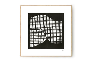 The Poster Club（ポスタークラブ）は、デンマーク・コペンハーゲンを拠点とするオンラインショップで、北欧デザインの高品質なポスターやアートプリントを専門に取り扱っています。新進気鋭の若手アーティストから世界的に活躍する作家まで、多彩なラインナップが魅力。北欧のライフスタイル、ファッション、インテリアデザインのトレンドを取り入れたミニマルで洗練された作品は、シンプルで上質な空間に自然と溶け込みます。ナチュラルインテリアや韓国風の部屋づくり、和モダンテイストにも調和し、アートを取り入れた暮らしを提案。世界中のインテリア雑誌やデザインメディアにも多数掲載されており、感度の高いユーザーからも厚い信頼を集めています。The Poster Clubは、アートプリントを通して日常に美とインスピレーションを届ける、北欧インテリア好きにおすすめのブランドです。