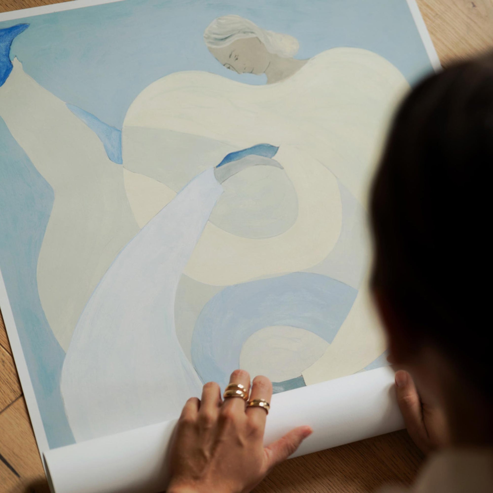 The Poster Club（ポスタークラブ）は、デンマーク・コペンハーゲンを拠点とするオンラインショップで、北欧デザインの高品質なポスターやアートプリントを専門に取り扱っています。新進気鋭の若手アーティストから世界的に活躍する作家まで、多彩なラインナップが魅力。北欧のライフスタイル、ファッション、インテリアデザインのトレンドを取り入れたミニマルで洗練された作品は、シンプルで上質な空間に自然と溶け込みます。ナチュラルインテリアや韓国風の部屋づくり、和モダンテイストにも調和し、アートを取り入れた暮らしを提案。世界中のインテリア雑誌やデザインメディアにも多数掲載されており、感度の高いユーザーからも厚い信頼を集めています。The Poster Clubは、アートプリントを通して日常に美とインスピレーションを届ける、北欧インテリア好きにおすすめのブランドです。