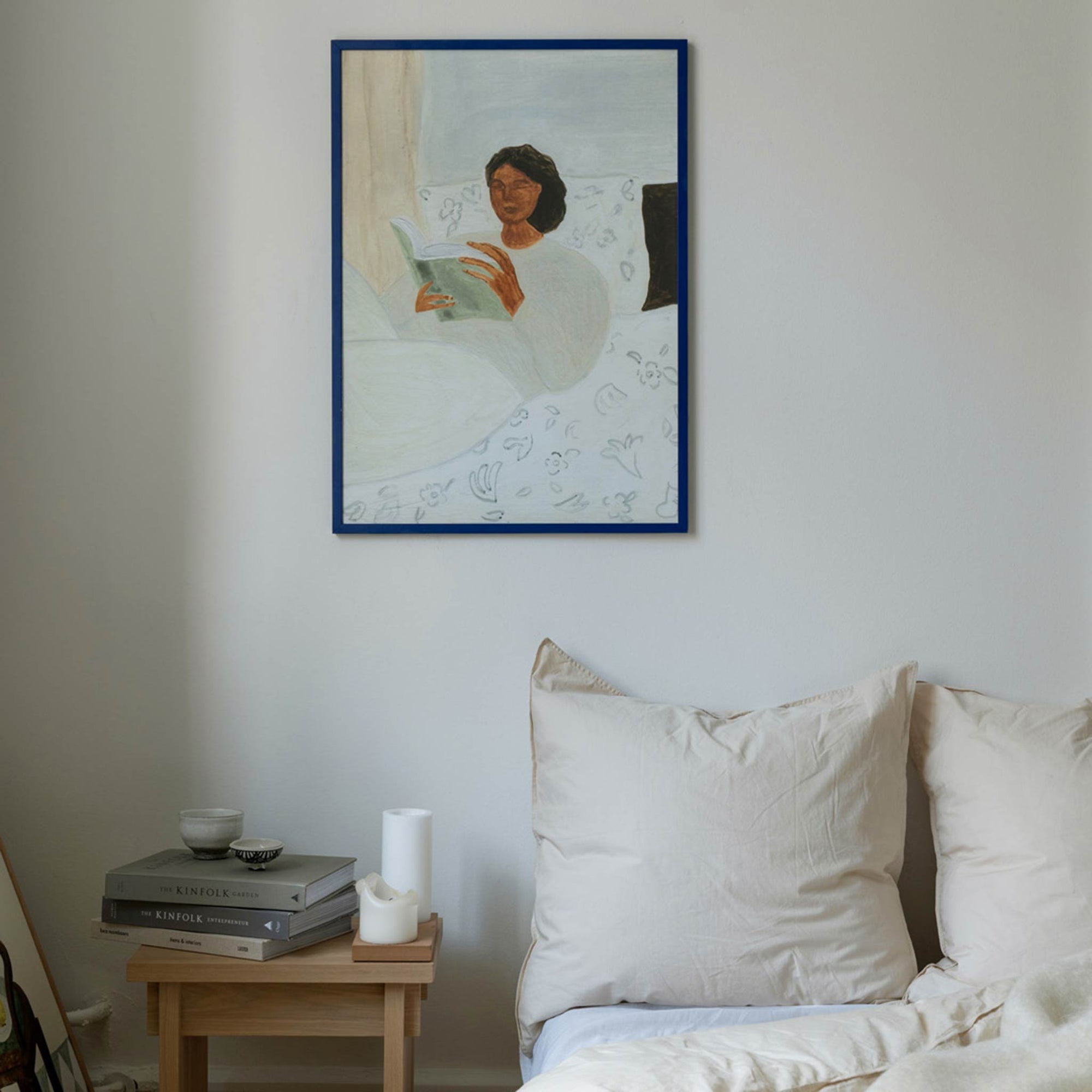 The Poster Club（ポスタークラブ）は、デンマーク・コペンハーゲンを拠点とするオンラインショップで、北欧デザインの高品質なポスターやアートプリントを専門に取り扱っています。新進気鋭の若手アーティストから世界的に活躍する作家まで、多彩なラインナップが魅力。北欧のライフスタイル、ファッション、インテリアデザインのトレンドを取り入れたミニマルで洗練された作品は、シンプルで上質な空間に自然と溶け込みます。ナチュラルインテリアや韓国風の部屋づくり、和モダンテイストにも調和し、アートを取り入れた暮らしを提案。世界中のインテリア雑誌やデザインメディアにも多数掲載されており、感度の高いユーザーからも厚い信頼を集めています。The Poster Clubは、アートプリントを通して日常に美とインスピレーションを届ける、北欧インテリア好きにおすすめのブランドです。