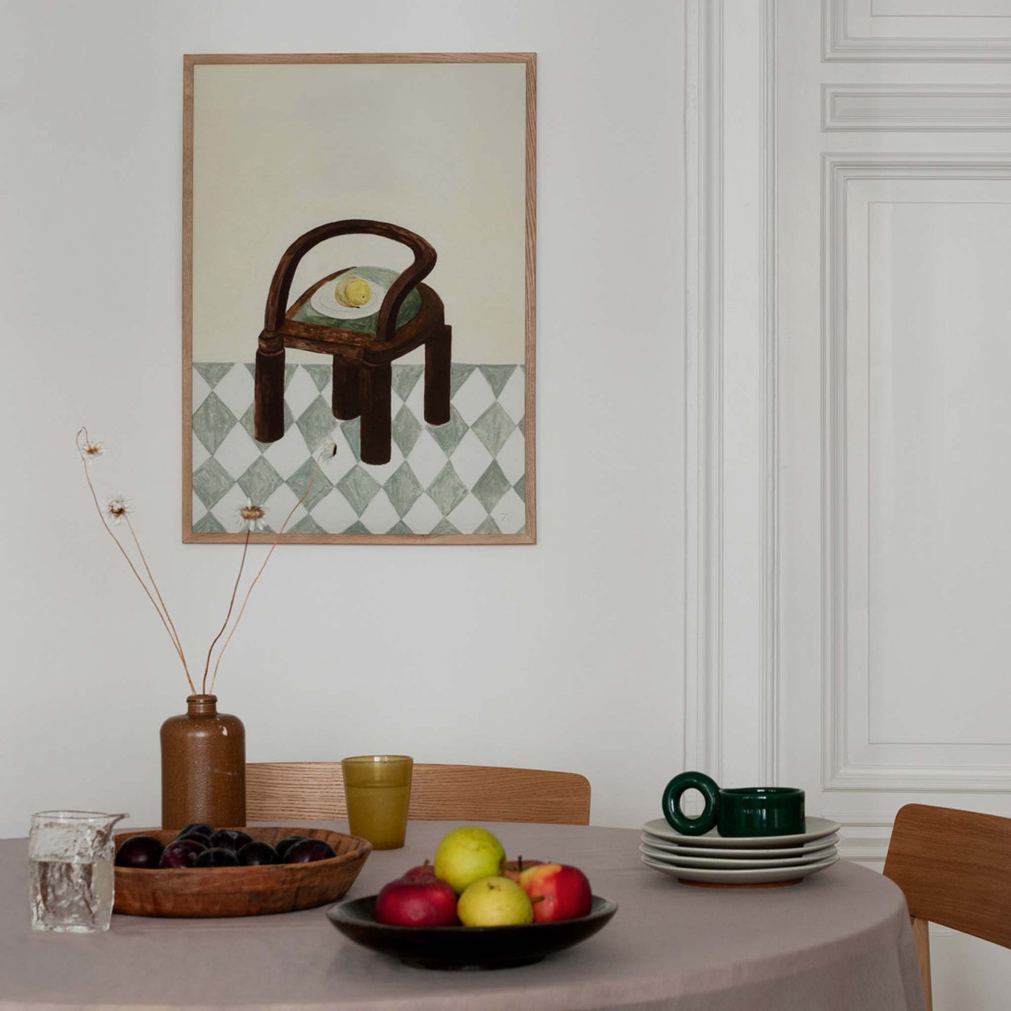 The Poster Club（ポスタークラブ）は、デンマーク・コペンハーゲンを拠点とするオンラインショップで、北欧デザインの高品質なポスターやアートプリントを専門に取り扱っています。新進気鋭の若手アーティストから世界的に活躍する作家まで、多彩なラインナップが魅力。北欧のライフスタイル、ファッション、インテリアデザインのトレンドを取り入れたミニマルで洗練された作品は、シンプルで上質な空間に自然と溶け込みます。ナチュラルインテリアや韓国風の部屋づくり、和モダンテイストにも調和し、アートを取り入れた暮らしを提案。世界中のインテリア雑誌やデザインメディアにも多数掲載されており、感度の高いユーザーからも厚い信頼を集めています。The Poster Clubは、アートプリントを通して日常に美とインスピレーションを届ける、北欧インテリア好きにおすすめのブランドです。