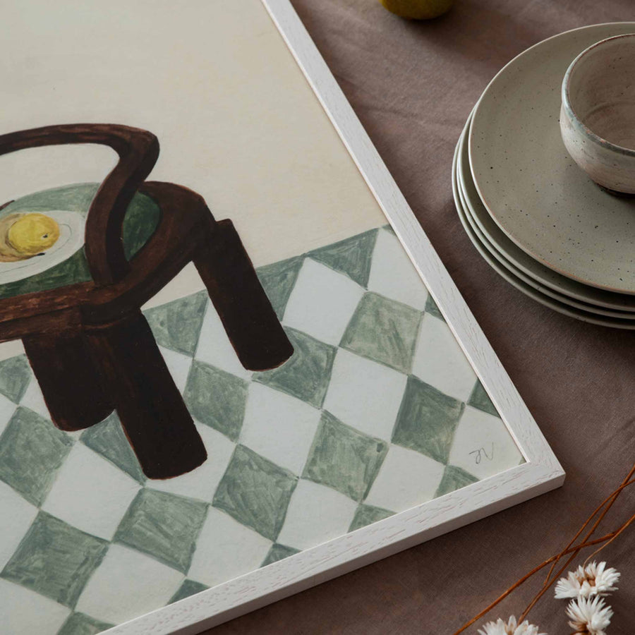 The Poster Club（ポスタークラブ）は、デンマーク・コペンハーゲンを拠点とするオンラインショップで、北欧デザインの高品質なポスターやアートプリントを専門に取り扱っています。新進気鋭の若手アーティストから世界的に活躍する作家まで、多彩なラインナップが魅力。北欧のライフスタイル、ファッション、インテリアデザインのトレンドを取り入れたミニマルで洗練された作品は、シンプルで上質な空間に自然と溶け込みます。ナチュラルインテリアや韓国風の部屋づくり、和モダンテイストにも調和し、アートを取り入れた暮らしを提案。世界中のインテリア雑誌やデザインメディアにも多数掲載されており、感度の高いユーザーからも厚い信頼を集めています。The Poster Clubは、アートプリントを通して日常に美とインスピレーションを届ける、北欧インテリア好きにおすすめのブランドです。