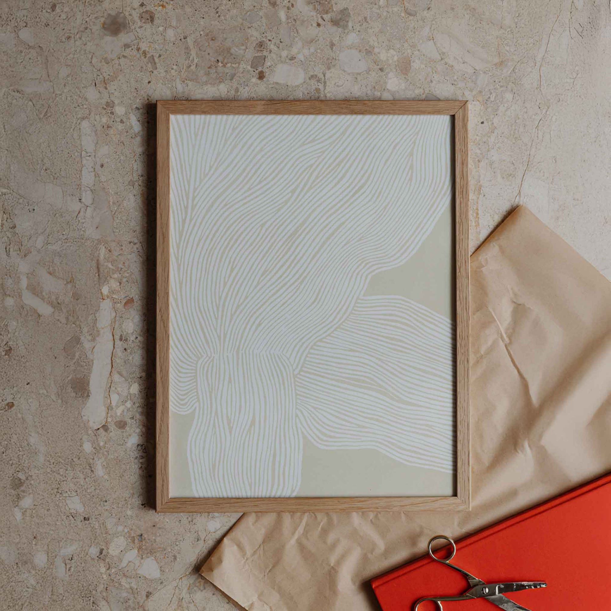 The Poster Club（ポスタークラブ）は、デンマーク・コペンハーゲンを拠点とするオンラインショップで、北欧デザインの高品質なポスターやアートプリントを専門に取り扱っています。新進気鋭の若手アーティストから世界的に活躍する作家まで、多彩なラインナップが魅力。北欧のライフスタイル、ファッション、インテリアデザインのトレンドを取り入れたミニマルで洗練された作品は、シンプルで上質な空間に自然と溶け込みます。ナチュラルインテリアや韓国風の部屋づくり、和モダンテイストにも調和し、アートを取り入れた暮らしを提案。世界中のインテリア雑誌やデザインメディアにも多数掲載されており、感度の高いユーザーからも厚い信頼を集めています。The Poster Clubは、アートプリントを通して日常に美とインスピレーションを届ける、北欧インテリア好きにおすすめのブランドです。