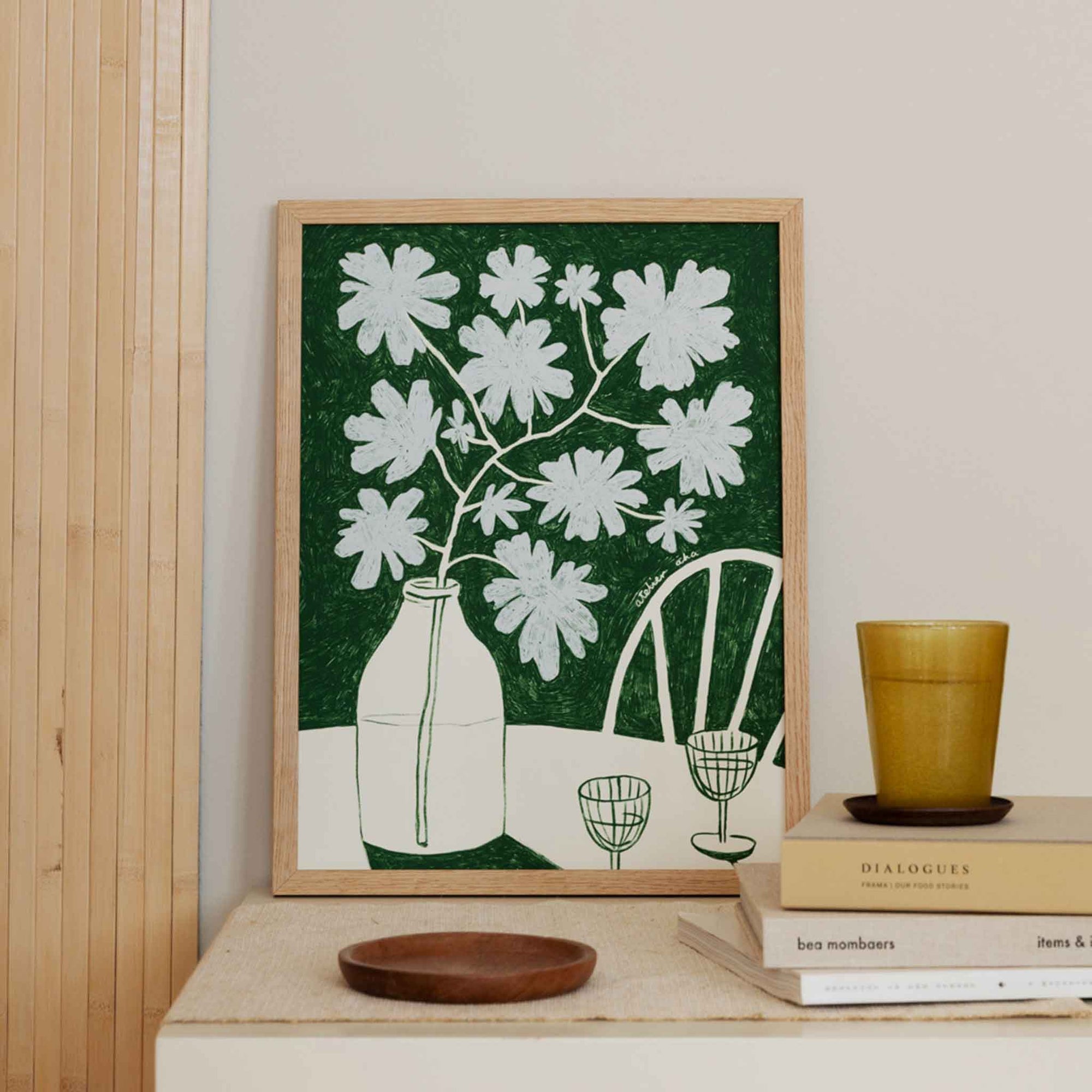 The Poster Club（ポスタークラブ）は、デンマーク・コペンハーゲンを拠点とするオンラインショップで、北欧デザインの高品質なポスターやアートプリントを専門に取り扱っています。新進気鋭の若手アーティストから世界的に活躍する作家まで、多彩なラインナップが魅力。北欧のライフスタイル、ファッション、インテリアデザインのトレンドを取り入れたミニマルで洗練された作品は、シンプルで上質な空間に自然と溶け込みます。ナチュラルインテリアや韓国風の部屋づくり、和モダンテイストにも調和し、アートを取り入れた暮らしを提案。世界中のインテリア雑誌やデザインメディアにも多数掲載されており、感度の高いユーザーからも厚い信頼を集めています。The Poster Clubは、アートプリントを通して日常に美とインスピレーションを届ける、北欧インテリア好きにおすすめのブランドです。