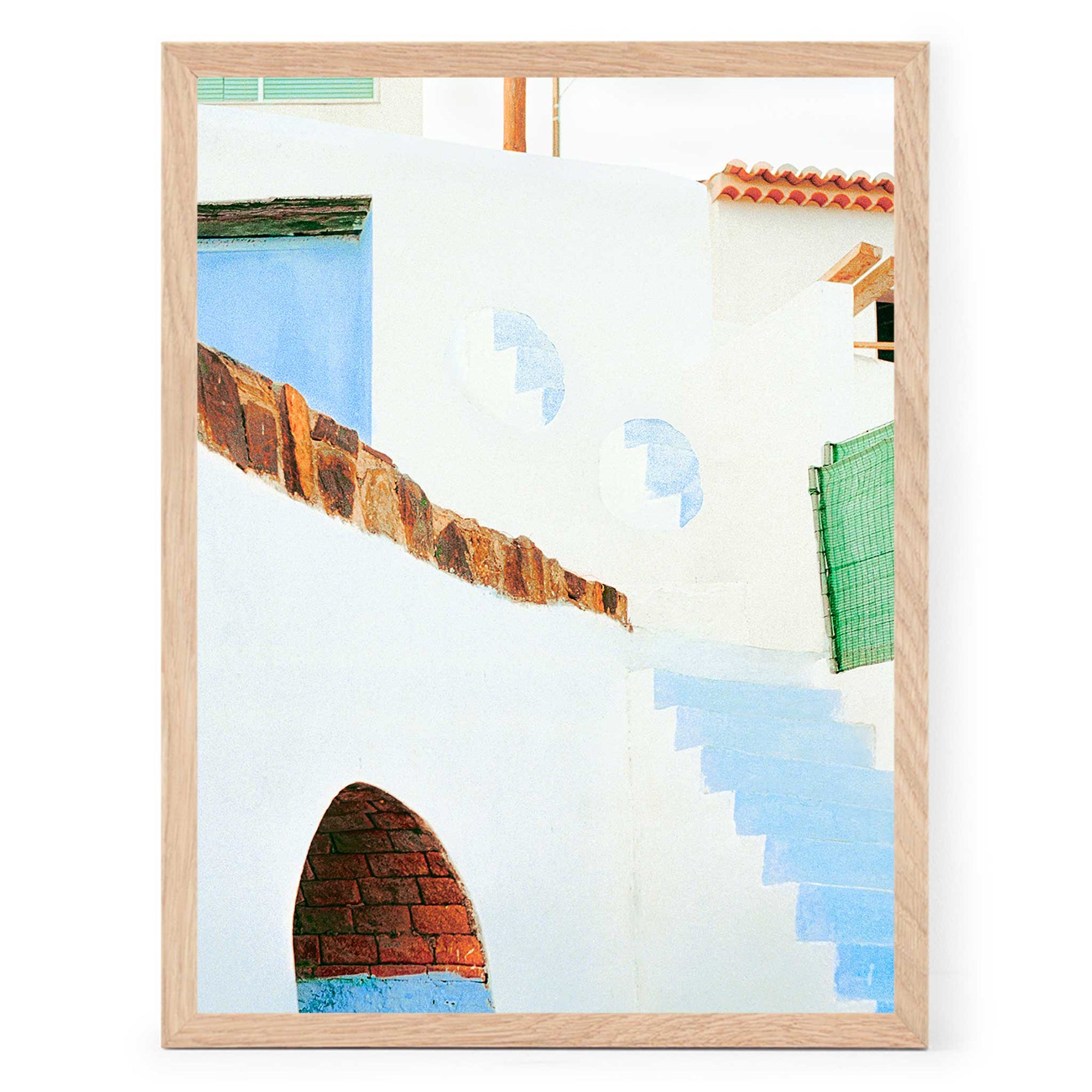 The Poster Club（ポスタークラブ）は、デンマーク・コペンハーゲンを拠点とするオンラインショップで、北欧デザインの高品質なポスターやアートプリントを専門に取り扱っています。新進気鋭の若手アーティストから世界的に活躍する作家まで、多彩なラインナップが魅力。北欧のライフスタイル、ファッション、インテリアデザインのトレンドを取り入れたミニマルで洗練された作品は、シンプルで上質な空間に自然と溶け込みます。ナチュラルインテリアや韓国風の部屋づくり、和モダンテイストにも調和し、アートを取り入れた暮らしを提案。世界中のインテリア雑誌やデザインメディアにも多数掲載されており、感度の高いユーザーからも厚い信頼を集めています。The Poster Clubは、アートプリントを通して日常に美とインスピレーションを届ける、北欧インテリア好きにおすすめのブランドです。