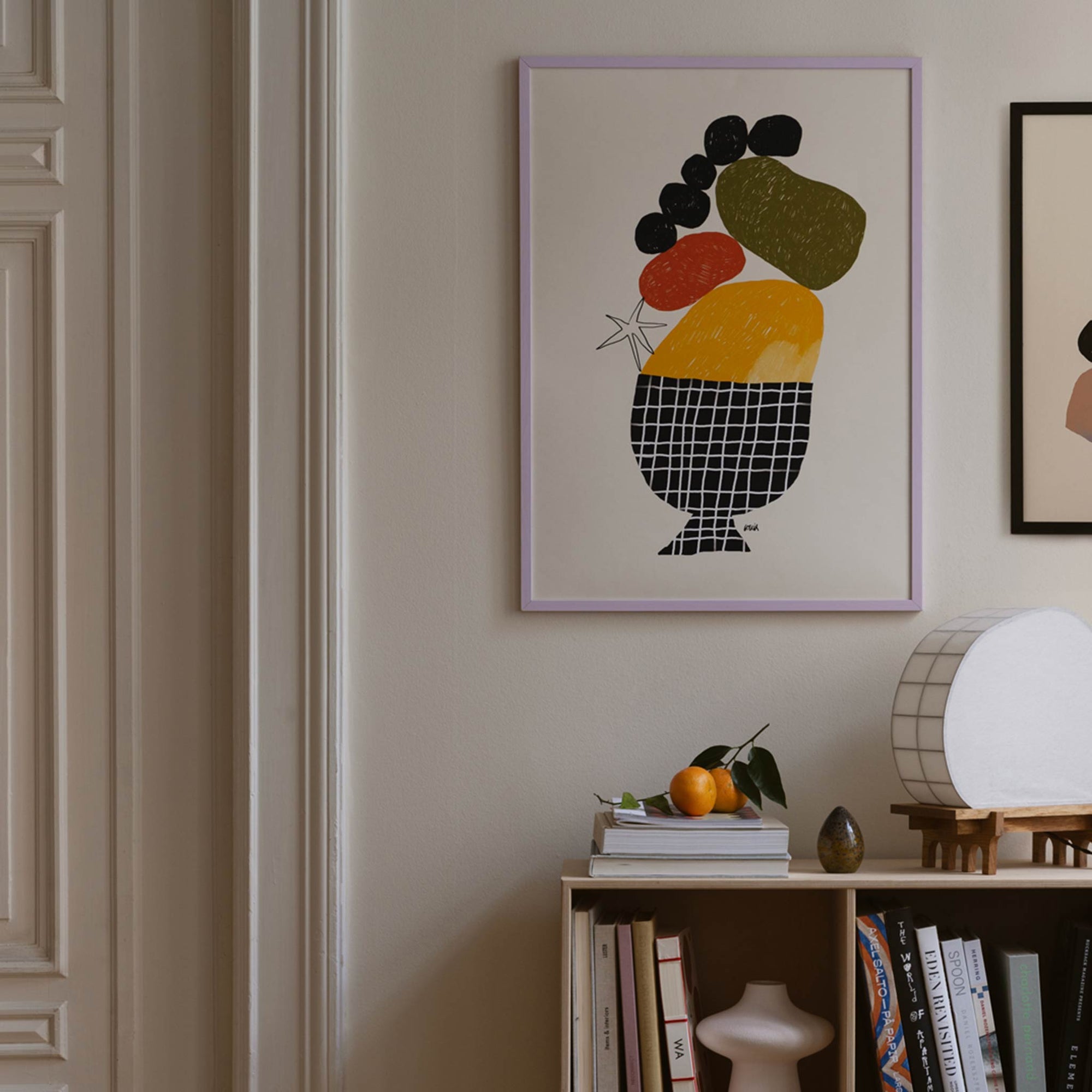 The Poster Club（ポスタークラブ）は、デンマーク・コペンハーゲンを拠点とするオンラインショップで、北欧デザインの高品質なポスターやアートプリントを専門に取り扱っています。新進気鋭の若手アーティストから世界的に活躍する作家まで、多彩なラインナップが魅力。北欧のライフスタイル、ファッション、インテリアデザインのトレンドを取り入れたミニマルで洗練された作品は、シンプルで上質な空間に自然と溶け込みます。ナチュラルインテリアや韓国風の部屋づくり、和モダンテイストにも調和し、アートを取り入れた暮らしを提案。世界中のインテリア雑誌やデザインメディアにも多数掲載されており、感度の高いユーザーからも厚い信頼を集めています。The Poster Clubは、アートプリントを通して日常に美とインスピレーションを届ける、北欧インテリア好きにおすすめのブランドです。