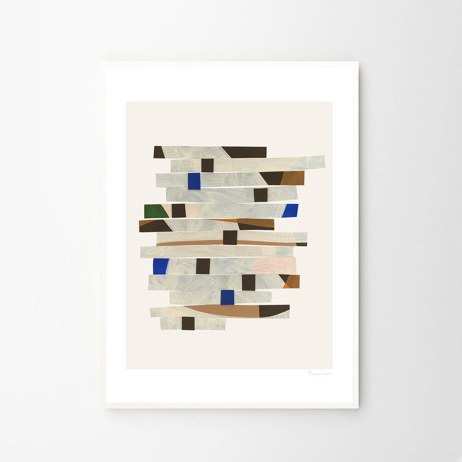 The Poster Club（ポスタークラブ）は、デンマーク・コペンハーゲンを拠点とするオンラインショップで、北欧デザインの高品質なポスターやアートプリントを専門に取り扱っています。新進気鋭の若手アーティストから世界的に活躍する作家まで、多彩なラインナップが魅力。北欧のライフスタイル、ファッション、インテリアデザインのトレンドを取り入れたミニマルで洗練された作品は、シンプルで上質な空間に自然と溶け込みます。ナチュラルインテリアや韓国風の部屋づくり、和モダンテイストにも調和し、アートを取り入れた暮らしを提案。世界中のインテリア雑誌やデザインメディアにも多数掲載されており、感度の高いユーザーからも厚い信頼を集めています。The Poster Clubは、アートプリントを通して日常に美とインスピレーションを届ける、北欧インテリア好きにおすすめのブランドです。