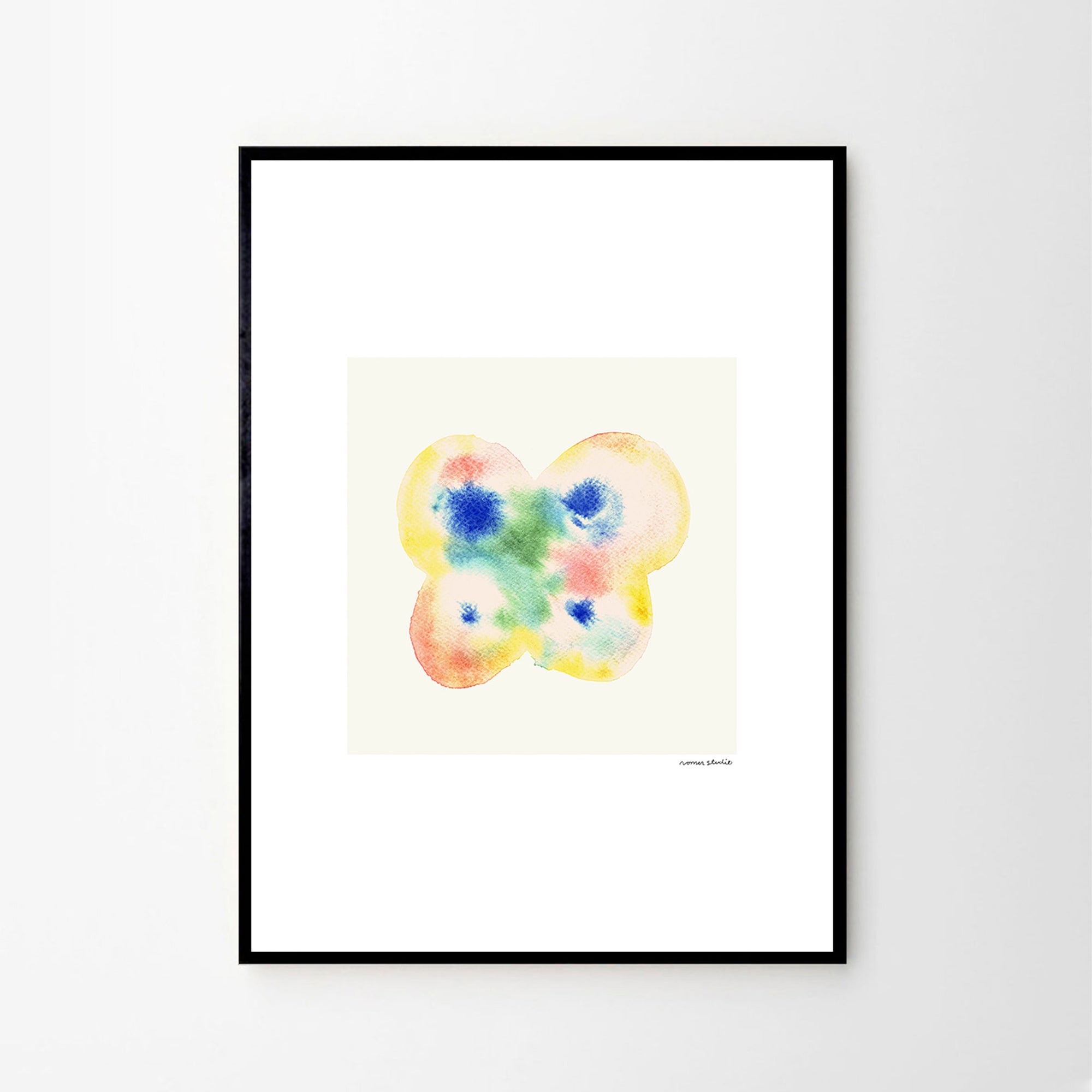 The Poster Club（ポスタークラブ）は、デンマーク・コペンハーゲンを拠点とするオンラインショップで、北欧デザインの高品質なポスターやアートプリントを専門に取り扱っています。新進気鋭の若手アーティストから世界的に活躍する作家まで、多彩なラインナップが魅力。北欧のライフスタイル、ファッション、インテリアデザインのトレンドを取り入れたミニマルで洗練された作品は、シンプルで上質な空間に自然と溶け込みます。ナチュラルインテリアや韓国風の部屋づくり、和モダンテイストにも調和し、アートを取り入れた暮らしを提案。世界中のインテリア雑誌やデザインメディアにも多数掲載されており、感度の高いユーザーからも厚い信頼を集めています。The Poster Clubは、アートプリントを通して日常に美とインスピレーションを届ける、北欧インテリア好きにおすすめのブランドです。