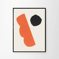 The Poster Club（ポスタークラブ）は、デンマーク・コペンハーゲンを拠点とするオンラインショップで、北欧デザインの高品質なポスターやアートプリントを専門に取り扱っています。新進気鋭の若手アーティストから世界的に活躍する作家まで、多彩なラインナップが魅力。北欧のライフスタイル、ファッション、インテリアデザインのトレンドを取り入れたミニマルで洗練された作品は、シンプルで上質な空間に自然と溶け込みます。ナチュラルインテリアや韓国風の部屋づくり、和モダンテイストにも調和し、アートを取り入れた暮らしを提案。世界中のインテリア雑誌やデザインメディアにも多数掲載されており、感度の高いユーザーからも厚い信頼を集めています。The Poster Clubは、アートプリントを通して日常に美とインスピレーションを届ける、北欧インテリア好きにおすすめのブランドです。