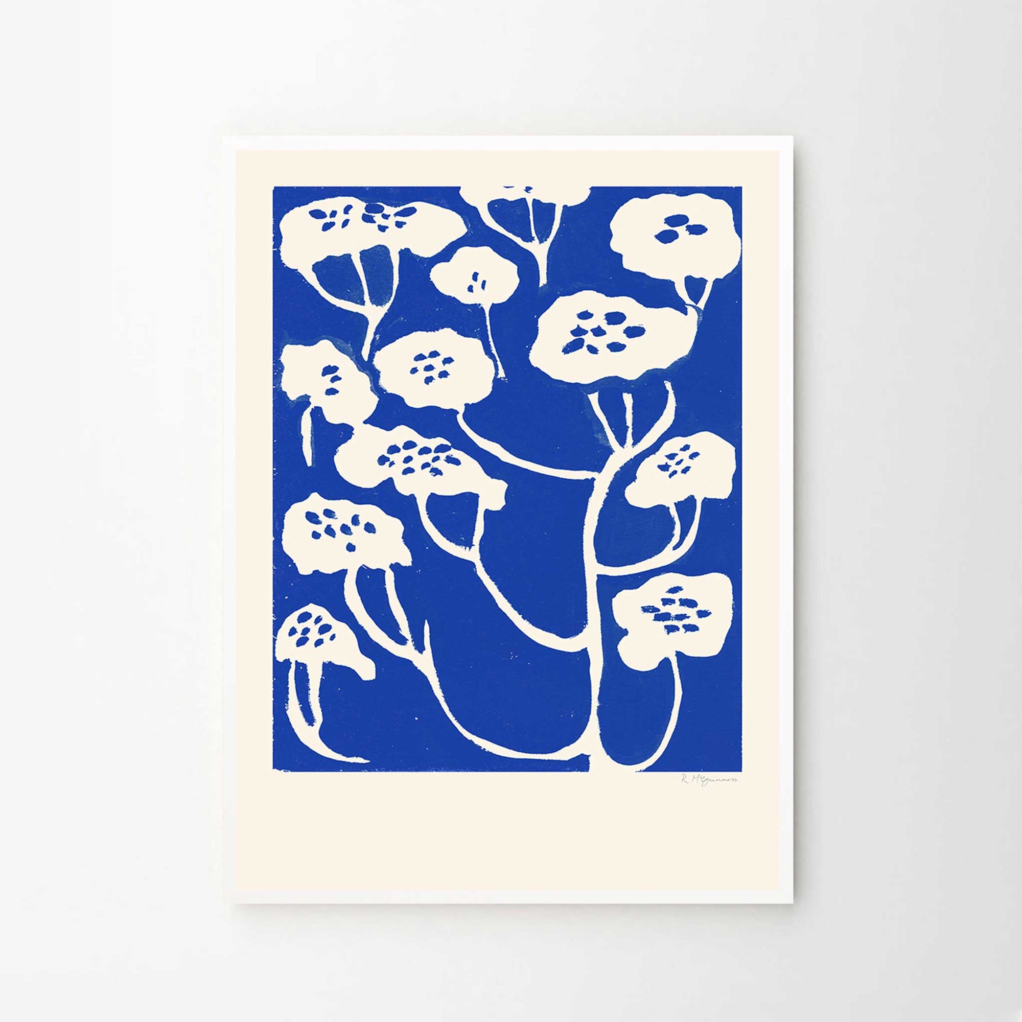 The Poster Club（ポスタークラブ）は、デンマーク・コペンハーゲンを拠点とするオンラインショップで、北欧デザインの高品質なポスターやアートプリントを専門に取り扱っています。新進気鋭の若手アーティストから世界的に活躍する作家まで、多彩なラインナップが魅力。北欧のライフスタイル、ファッション、インテリアデザインのトレンドを取り入れたミニマルで洗練された作品は、シンプルで上質な空間に自然と溶け込みます。ナチュラルインテリアや韓国風の部屋づくり、和モダンテイストにも調和し、アートを取り入れた暮らしを提案。世界中のインテリア雑誌やデザインメディアにも多数掲載されており、感度の高いユーザーからも厚い信頼を集めています。The Poster Clubは、アートプリントを通して日常に美とインスピレーションを届ける、北欧インテリア好きにおすすめのブランドです。