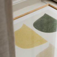 The Poster Club（ポスタークラブ）は、デンマーク・コペンハーゲンを拠点とするオンラインショップで、北欧デザインの高品質なポスターやアートプリントを専門に取り扱っています。新進気鋭の若手アーティストから世界的に活躍する作家まで、多彩なラインナップが魅力。北欧のライフスタイル、ファッション、インテリアデザインのトレンドを取り入れたミニマルで洗練された作品は、シンプルで上質な空間に自然と溶け込みます。ナチュラルインテリアや韓国風の部屋づくり、和モダンテイストにも調和し、アートを取り入れた暮らしを提案。世界中のインテリア雑誌やデザインメディアにも多数掲載されており、感度の高いユーザーからも厚い信頼を集めています。The Poster Clubは、アートプリントを通して日常に美とインスピレーションを届ける、北欧インテリア好きにおすすめのブランドです。