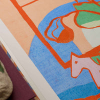 The Poster Club（ポスタークラブ）は、デンマーク・コペンハーゲンを拠点とするオンラインショップで、北欧デザインの高品質なポスターやアートプリントを専門に取り扱っています。新進気鋭の若手アーティストから世界的に活躍する作家まで、多彩なラインナップが魅力。北欧のライフスタイル、ファッション、インテリアデザインのトレンドを取り入れたミニマルで洗練された作品は、シンプルで上質な空間に自然と溶け込みます。ナチュラルインテリアや韓国風の部屋づくり、和モダンテイストにも調和し、アートを取り入れた暮らしを提案。世界中のインテリア雑誌やデザインメディアにも多数掲載されており、感度の高いユーザーからも厚い信頼を集めています。The Poster Clubは、アートプリントを通して日常に美とインスピレーションを届ける、北欧インテリア好きにおすすめのブランドです。