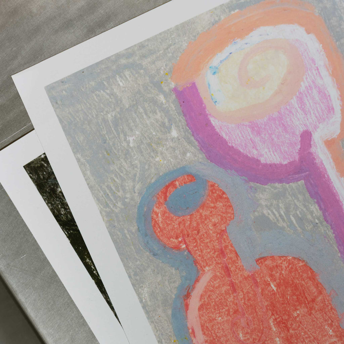 The Poster Club（ポスタークラブ）は、デンマーク・コペンハーゲンを拠点とするオンラインショップで、北欧デザインの高品質なポスターやアートプリントを専門に取り扱っています。新進気鋭の若手アーティストから世界的に活躍する作家まで、多彩なラインナップが魅力。北欧のライフスタイル、ファッション、インテリアデザインのトレンドを取り入れたミニマルで洗練された作品は、シンプルで上質な空間に自然と溶け込みます。ナチュラルインテリアや韓国風の部屋づくり、和モダンテイストにも調和し、アートを取り入れた暮らしを提案。世界中のインテリア雑誌やデザインメディアにも多数掲載されており、感度の高いユーザーからも厚い信頼を集めています。The Poster Clubは、アートプリントを通して日常に美とインスピレーションを届ける、北欧インテリア好きにおすすめのブランドです。
