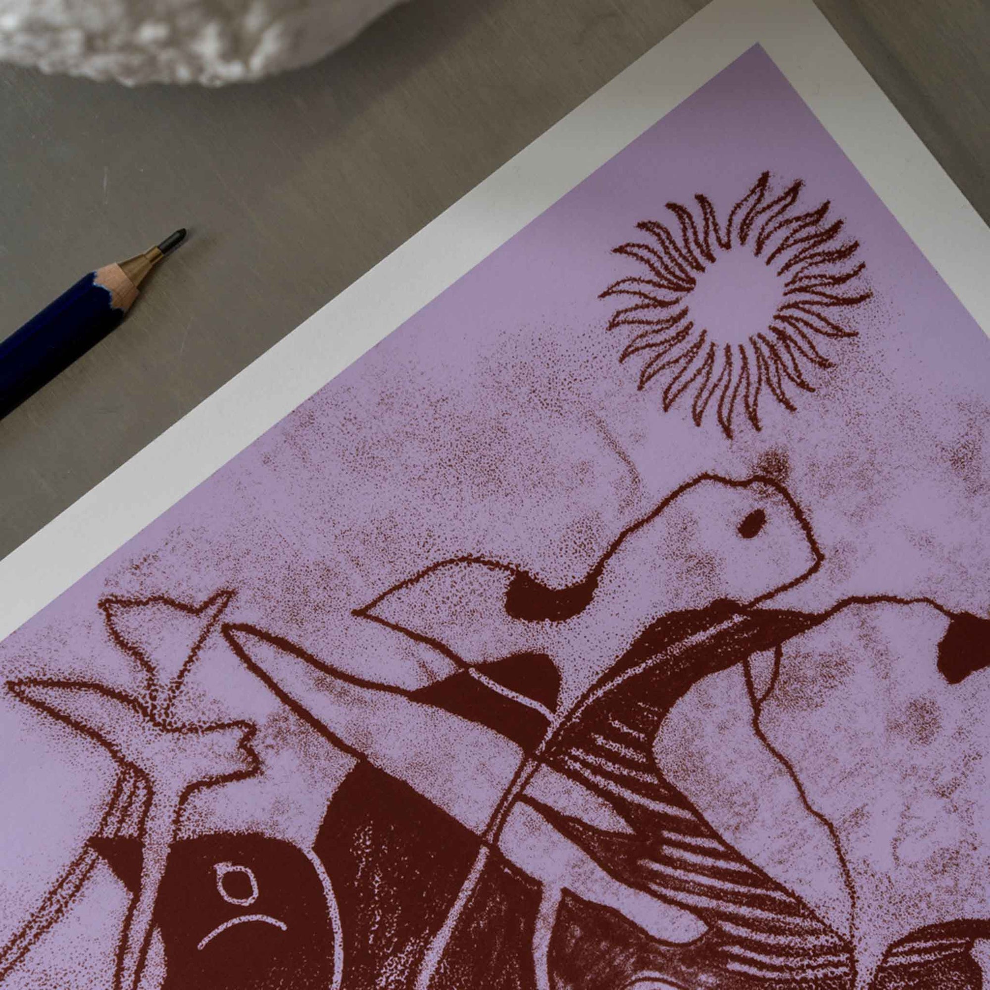 The Poster Club（ポスタークラブ）は、デンマーク・コペンハーゲンを拠点とするオンラインショップで、北欧デザインの高品質なポスターやアートプリントを専門に取り扱っています。新進気鋭の若手アーティストから世界的に活躍する作家まで、多彩なラインナップが魅力。北欧のライフスタイル、ファッション、インテリアデザインのトレンドを取り入れたミニマルで洗練された作品は、シンプルで上質な空間に自然と溶け込みます。ナチュラルインテリアや韓国風の部屋づくり、和モダンテイストにも調和し、アートを取り入れた暮らしを提案。世界中のインテリア雑誌やデザインメディアにも多数掲載されており、感度の高いユーザーからも厚い信頼を集めています。The Poster Clubは、アートプリントを通して日常に美とインスピレーションを届ける、北欧インテリア好きにおすすめのブランドです。