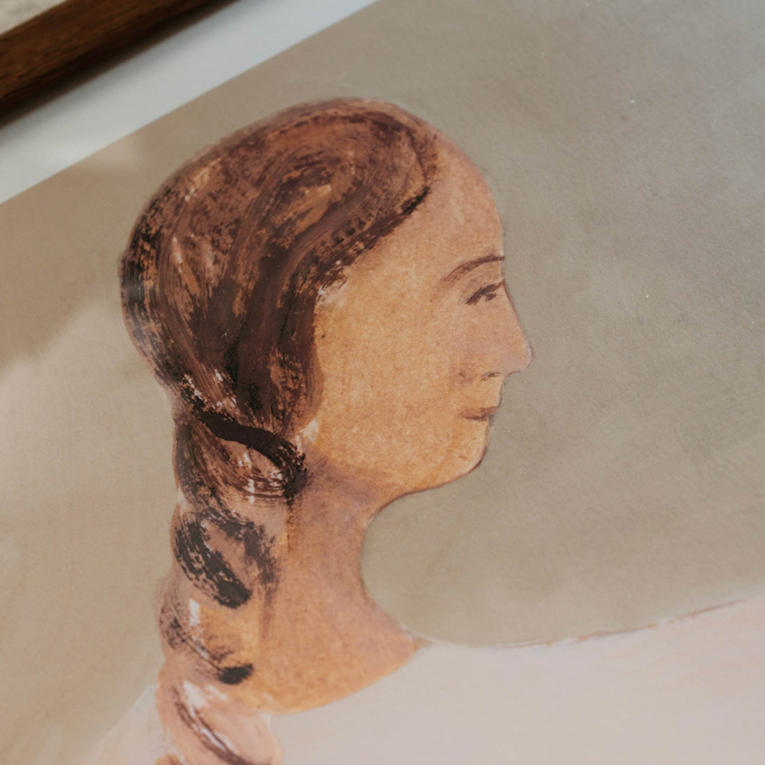 The Poster Club（ポスタークラブ）は、デンマーク・コペンハーゲンを拠点とするオンラインショップで、北欧デザインの高品質なポスターやアートプリントを専門に取り扱っています。新進気鋭の若手アーティストから世界的に活躍する作家まで、多彩なラインナップが魅力。北欧のライフスタイル、ファッション、インテリアデザインのトレンドを取り入れたミニマルで洗練された作品は、シンプルで上質な空間に自然と溶け込みます。ナチュラルインテリアや韓国風の部屋づくり、和モダンテイストにも調和し、アートを取り入れた暮らしを提案。世界中のインテリア雑誌やデザインメディアにも多数掲載されており、感度の高いユーザーからも厚い信頼を集めています。The Poster Clubは、アートプリントを通して日常に美とインスピレーションを届ける、北欧インテリア好きにおすすめのブランドです。