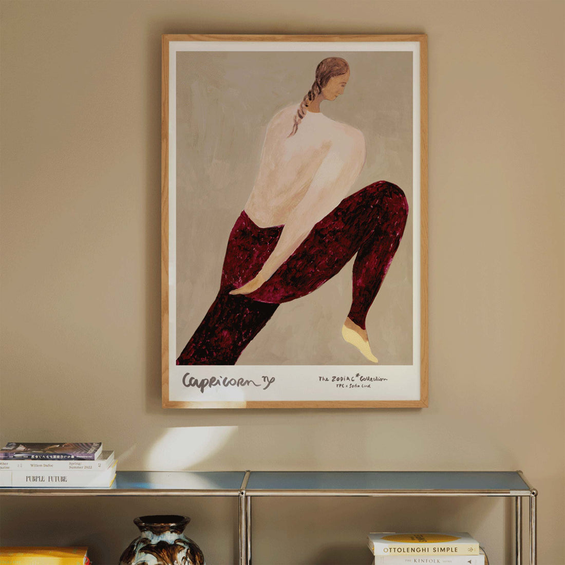 The Poster Club（ポスタークラブ）は、デンマーク・コペンハーゲンを拠点とするオンラインショップで、北欧デザインの高品質なポスターやアートプリントを専門に取り扱っています。新進気鋭の若手アーティストから世界的に活躍する作家まで、多彩なラインナップが魅力。北欧のライフスタイル、ファッション、インテリアデザインのトレンドを取り入れたミニマルで洗練された作品は、シンプルで上質な空間に自然と溶け込みます。ナチュラルインテリアや韓国風の部屋づくり、和モダンテイストにも調和し、アートを取り入れた暮らしを提案。世界中のインテリア雑誌やデザインメディアにも多数掲載されており、感度の高いユーザーからも厚い信頼を集めています。The Poster Clubは、アートプリントを通して日常に美とインスピレーションを届ける、北欧インテリア好きにおすすめのブランドです。