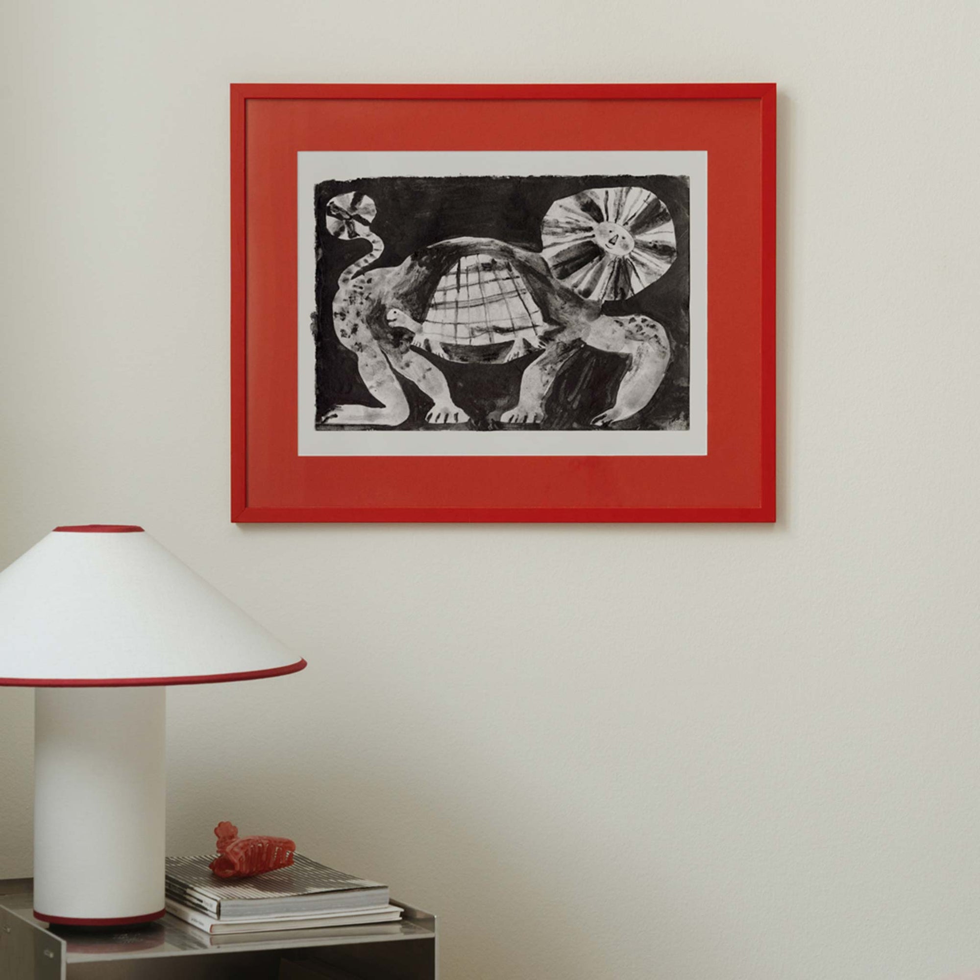 The Poster Club（ポスタークラブ）は、デンマーク・コペンハーゲンを拠点とするオンラインショップで、北欧デザインの高品質なポスターやアートプリントを専門に取り扱っています。新進気鋭の若手アーティストから世界的に活躍する作家まで、多彩なラインナップが魅力。北欧のライフスタイル、ファッション、インテリアデザインのトレンドを取り入れたミニマルで洗練された作品は、シンプルで上質な空間に自然と溶け込みます。ナチュラルインテリアや韓国風の部屋づくり、和モダンテイストにも調和し、アートを取り入れた暮らしを提案。世界中のインテリア雑誌やデザインメディアにも多数掲載されており、感度の高いユーザーからも厚い信頼を集めています。The Poster Clubは、アートプリントを通して日常に美とインスピレーションを届ける、北欧インテリア好きにおすすめのブランドです。