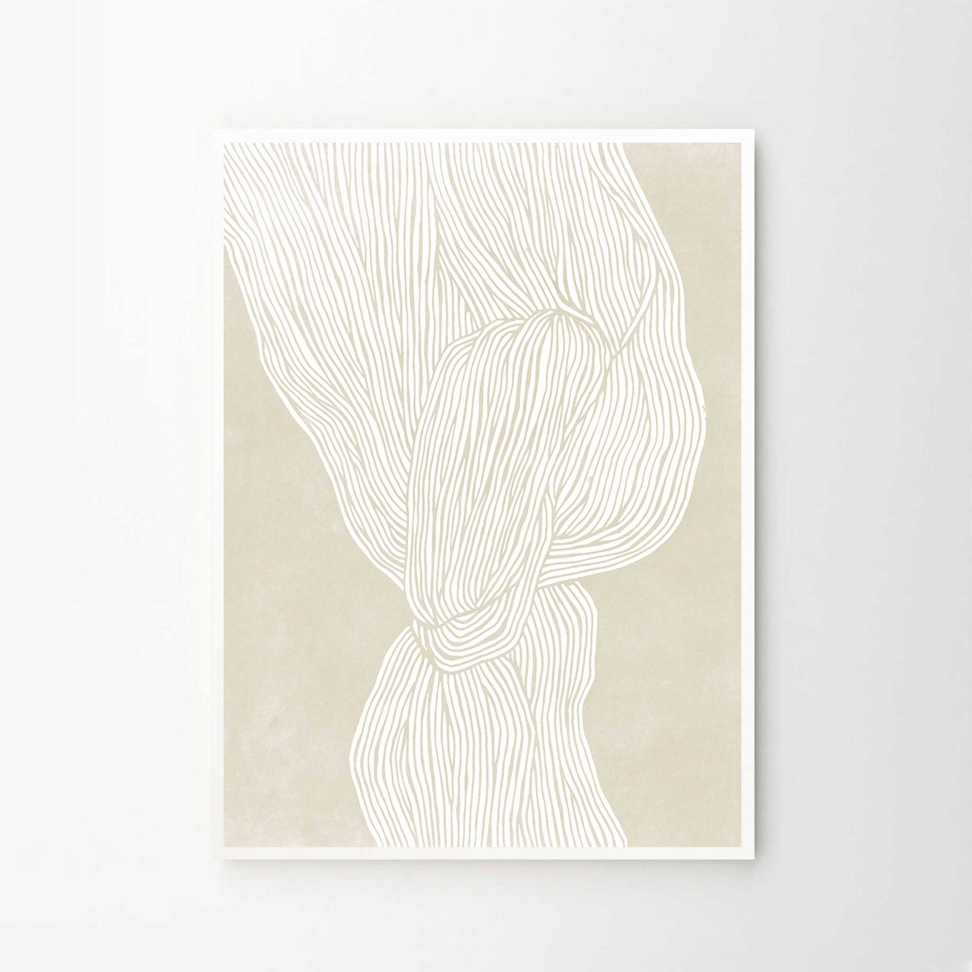 The Poster Club（ポスタークラブ）は、デンマーク・コペンハーゲンを拠点とするオンラインショップで、北欧デザインの高品質なポスターやアートプリントを専門に取り扱っています。新進気鋭の若手アーティストから世界的に活躍する作家まで、多彩なラインナップが魅力。北欧のライフスタイル、ファッション、インテリアデザインのトレンドを取り入れたミニマルで洗練された作品は、シンプルで上質な空間に自然と溶け込みます。ナチュラルインテリアや韓国風の部屋づくり、和モダンテイストにも調和し、アートを取り入れた暮らしを提案。世界中のインテリア雑誌やデザインメディアにも多数掲載されており、感度の高いユーザーからも厚い信頼を集めています。The Poster Clubは、アートプリントを通して日常に美とインスピレーションを届ける、北欧インテリア好きにおすすめのブランドです。