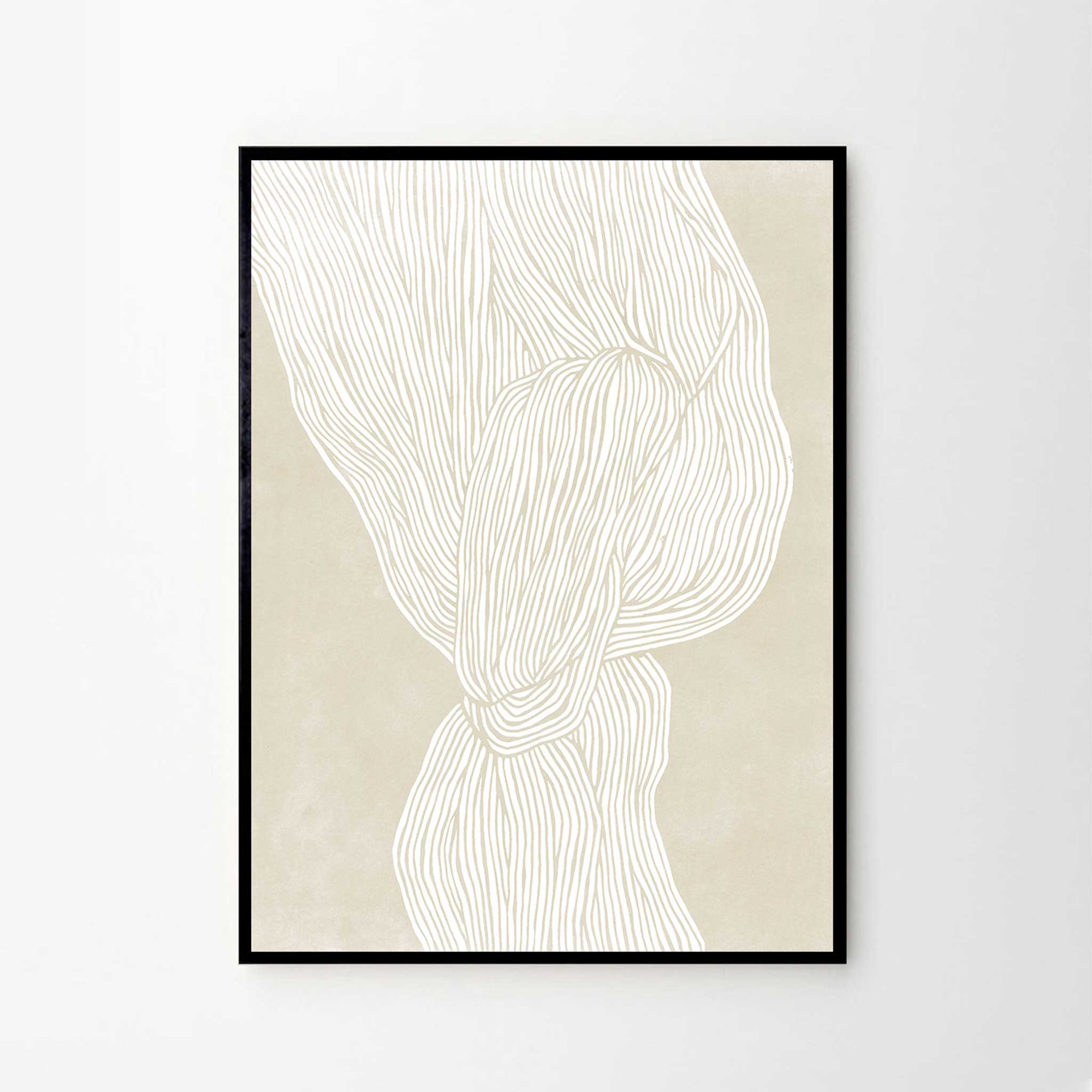 The Poster Club（ポスタークラブ）は、デンマーク・コペンハーゲンを拠点とするオンラインショップで、北欧デザインの高品質なポスターやアートプリントを専門に取り扱っています。新進気鋭の若手アーティストから世界的に活躍する作家まで、多彩なラインナップが魅力。北欧のライフスタイル、ファッション、インテリアデザインのトレンドを取り入れたミニマルで洗練された作品は、シンプルで上質な空間に自然と溶け込みます。ナチュラルインテリアや韓国風の部屋づくり、和モダンテイストにも調和し、アートを取り入れた暮らしを提案。世界中のインテリア雑誌やデザインメディアにも多数掲載されており、感度の高いユーザーからも厚い信頼を集めています。The Poster Clubは、アートプリントを通して日常に美とインスピレーションを届ける、北欧インテリア好きにおすすめのブランドです。