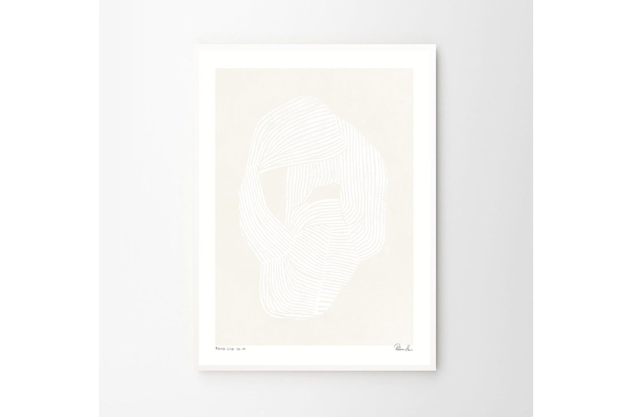 The Poster Club（ポスタークラブ）は、デンマーク・コペンハーゲンを拠点とするオンラインショップで、北欧デザインの高品質なポスターやアートプリントを専門に取り扱っています。新進気鋭の若手アーティストから世界的に活躍する作家まで、多彩なラインナップが魅力。北欧のライフスタイル、ファッション、インテリアデザインのトレンドを取り入れたミニマルで洗練された作品は、シンプルで上質な空間に自然と溶け込みます。ナチュラルインテリアや韓国風の部屋づくり、和モダンテイストにも調和し、アートを取り入れた暮らしを提案。世界中のインテリア雑誌やデザインメディアにも多数掲載されており、感度の高いユーザーからも厚い信頼を集めています。The Poster Clubは、アートプリントを通して日常に美とインスピレーションを届ける、北欧インテリア好きにおすすめのブランドです。