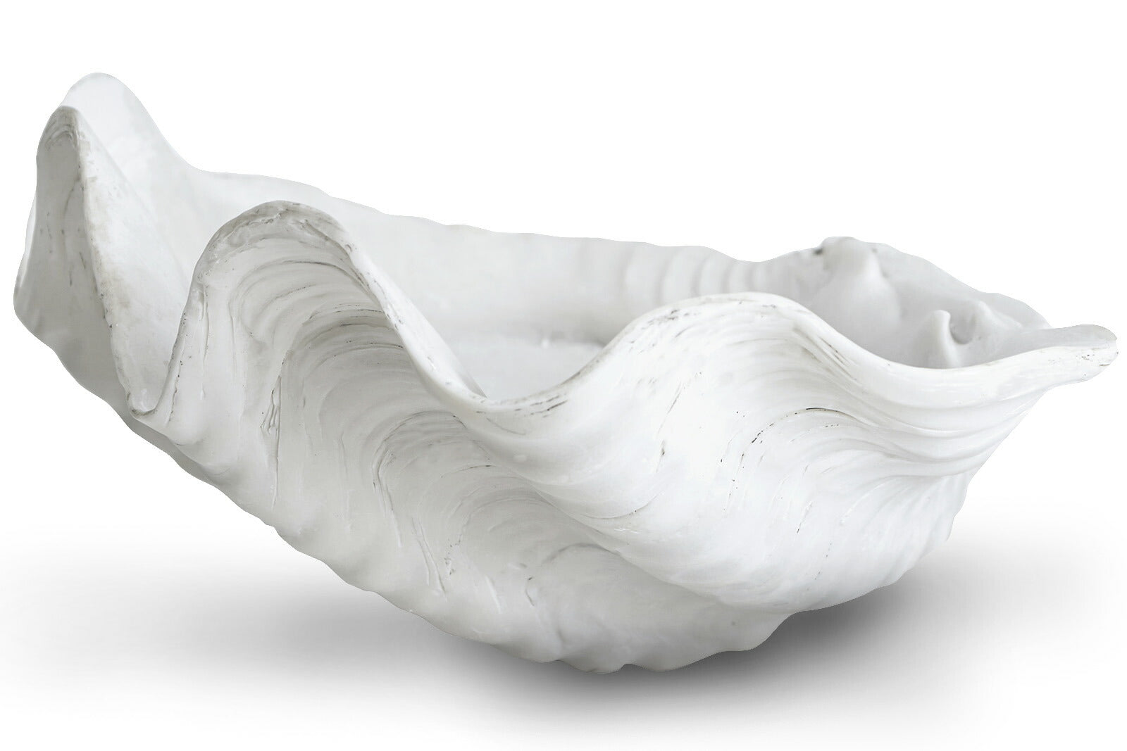 Mette Ditmer（メッテ・ディットマー）は、1995年にデンマークで設立されたインテリアブランドで、北欧ミニマリズムと洗練されたグラフィックデザインを融合させたスタイルで知られています。創設者メッテ・ディットマーのデザイン哲学は「ディテールにこそ真の個性が宿る」というもので、シンプルでありながら印象的な色使いや質感へのこだわりが、日常に上質な美しさをもたらします。バスルームアクセサリーやテキスタイル、ホームデコレーションなど幅広いラインナップを展開し、機能性と美しさを両立した製品は、ヨーロッパを中心に世界中で支持されています。サステナビリティにも配慮し、長く使える耐久性のある素材や時代に左右されないデザインを採用。Mette Ditmerは、日常空間を心地よく整えるための美意識とクラフトマンシップが詰まった北欧ブランドです。