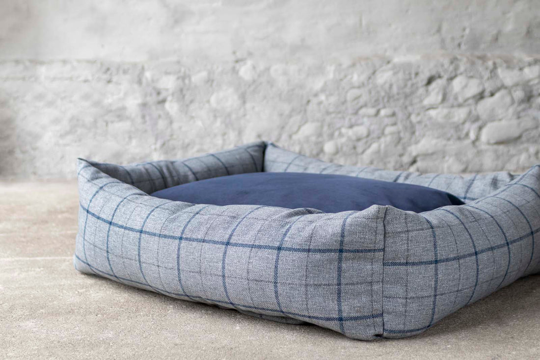 在庫限り】【再入荷なし】ペット用/犬用 ベッド/カドラー/クッション S