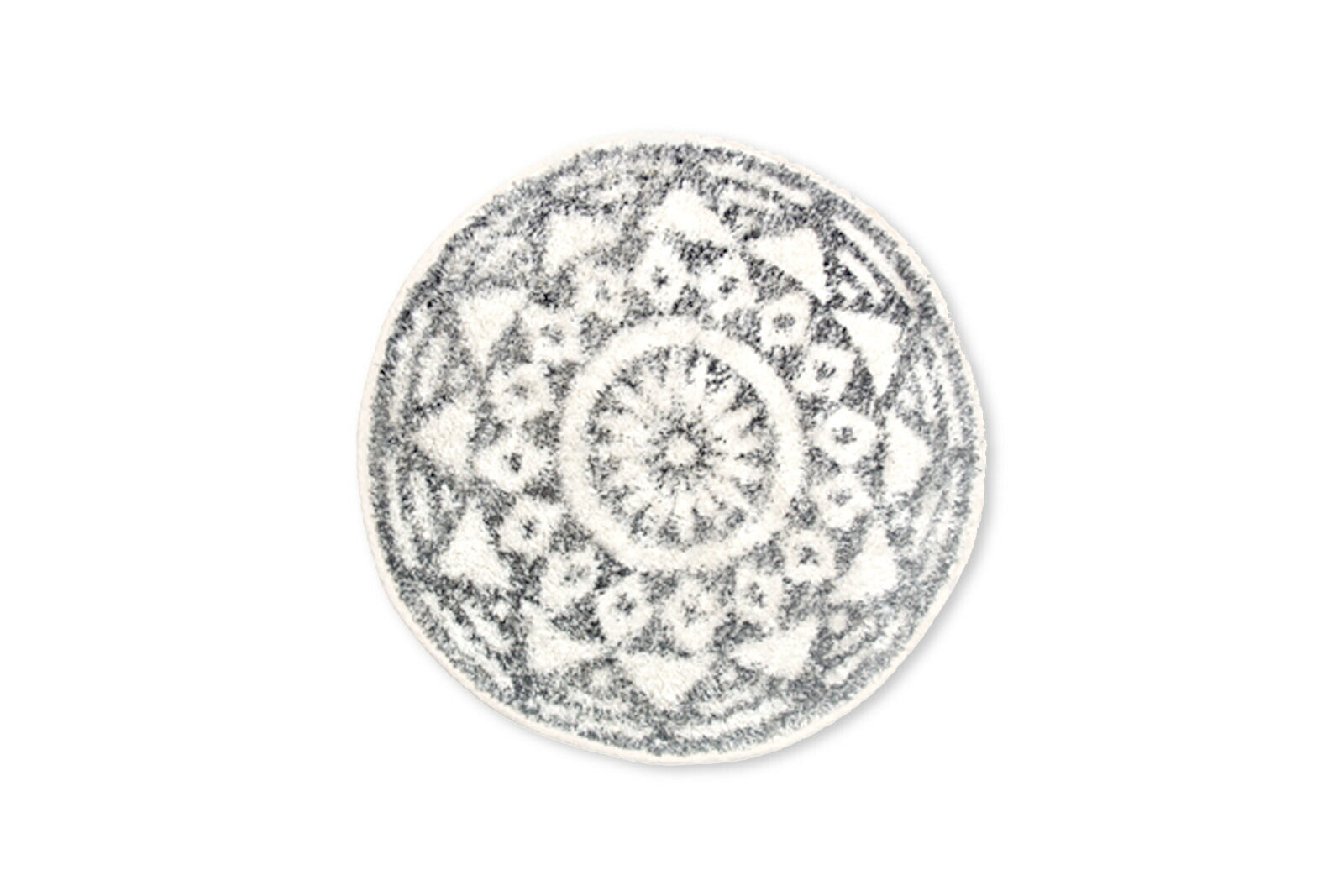 HKlivingは、「bijEmielHetsen」と「SanderKlaver」によって設立されたオランダのインテリアブランドです。プロのアンティークバイヤーであったEmielHetsenが国際貿易をしていた幼なじみのSanderKlaverに声をかけブランドが誕生しました。ブランド名のHKは両名のイニシャルが使用されています。彼らのコレクションはクラシックや伝統を尊重しながらも現代にあったモダンなデザインになっています。