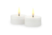 Sirius（シリウス）は、1971年にデンマークで創業した照明とLedキャンドルのブランドです。北欧らしいミニマルで洗練されたデザインに、心地よさと温もりを感じさせる光を組み合わせた製品で、ヨーロッパを中心に多くの家庭やホテルで愛用されています。SiriusのLedキャンドルは、本物の炎のように揺らめくリアルな灯りと、安全性・長寿命を両立。火を使わないため小さなお子様やペットのいる空間でも安心して使用でき、電池式や充電式、リモコン操作可能なタイプまで幅広く揃っています。ガラスや金属、陶器など多様な素材とカラー展開で、リビング、ベッドルーム、アウトドアなど様々な空間に馴染みます。シーズンごとのデコレーションや日常のインテリアアクセントとしても活躍し、暮らしにやさしく上質な光を添えるSiriusは、北欧の豊かな灯り文化を現代に受け継ぐブランドです。