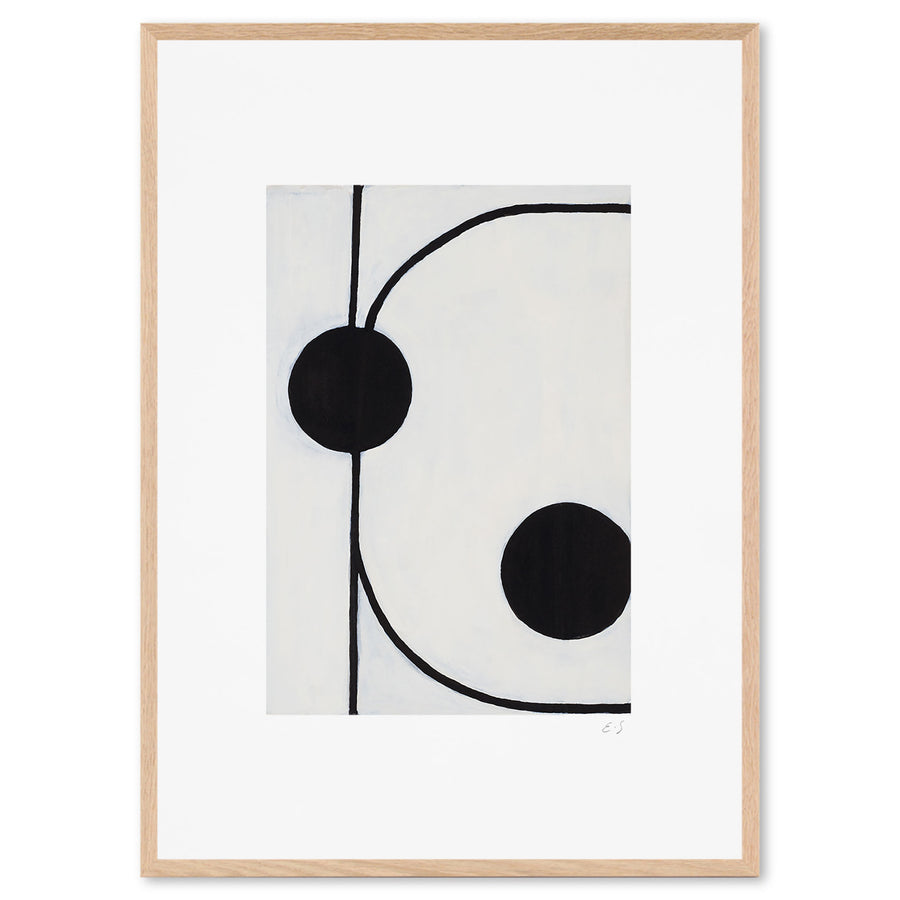 Alium（アリウム）は、デンマーク・コペンハーゲン発のアートとインテリアの融合を目指すポスターブランドかつギャラリーです。2010年代半ばにThe Poster Club創業者トーマスニッセン氏らによって設立され、歴史あるフレデリクスベルク市庁舎横の建物を拠点に、限定アート作品とオブジェを展示・販売しています。カラーや構図にこだわったポスターは、北欧的なスローライフや自然美を背景としつつ、無機質でミニマルな空間にも調和します。クラフトマンシップとデザイン性を重視し、アーティストとの協働によるオリジナリティ溢れる作品を通じて、「暮らしを美と創造性で豊かにする」姿勢を訴求しています。ギャラリーでは巡回展やアートイベントを定期開催し、既成のインテリア領域に留まらない文化的な体験の場を提供。ポスターという商材を媒介にしながらも、生活空間とアート空間の垣根を解き、個々の感性に触発を与えることをミッションとしています。