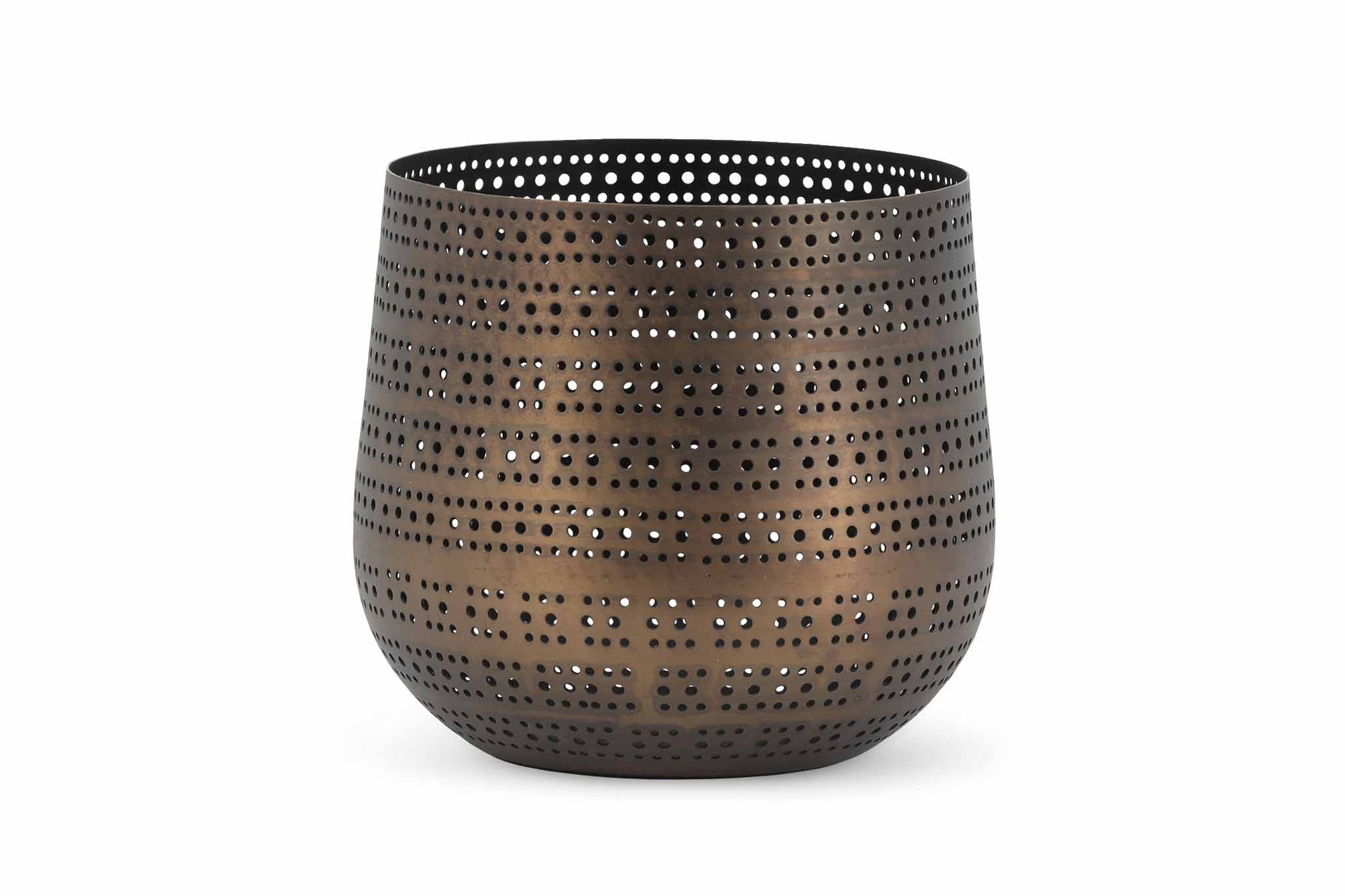 house doctorはデンマークのブランドです。人々が独自の空間を創造するのを刺激し支援したいという願望に基づいて生まれました。ブランドの美学はスカンジナビアンの伝統のデザインに根付いており、そこにインダストリアルなどの要素や世界中からのインスピレーションを加えています。彼らの製品は素材や質感などの細部にこだわったユニークなものだと感じます。