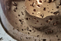 house doctorはデンマークのブランドです。人々が独自の空間を創造するのを刺激し支援したいという願望に基づいて生まれました。ブランドの美学はスカンジナビアンの伝統のデザインに根付いており、そこにインダストリアルなどの要素や世界中からのインスピレーションを加えています。彼らの製品は素材や質感などの細部にこだわったユニークなものだと感じます。