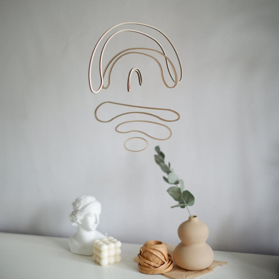 KINETIC LEVI　モビール　Reese KINETIC LEVI モビール Reese Graphic Essential Sporty T-shirt