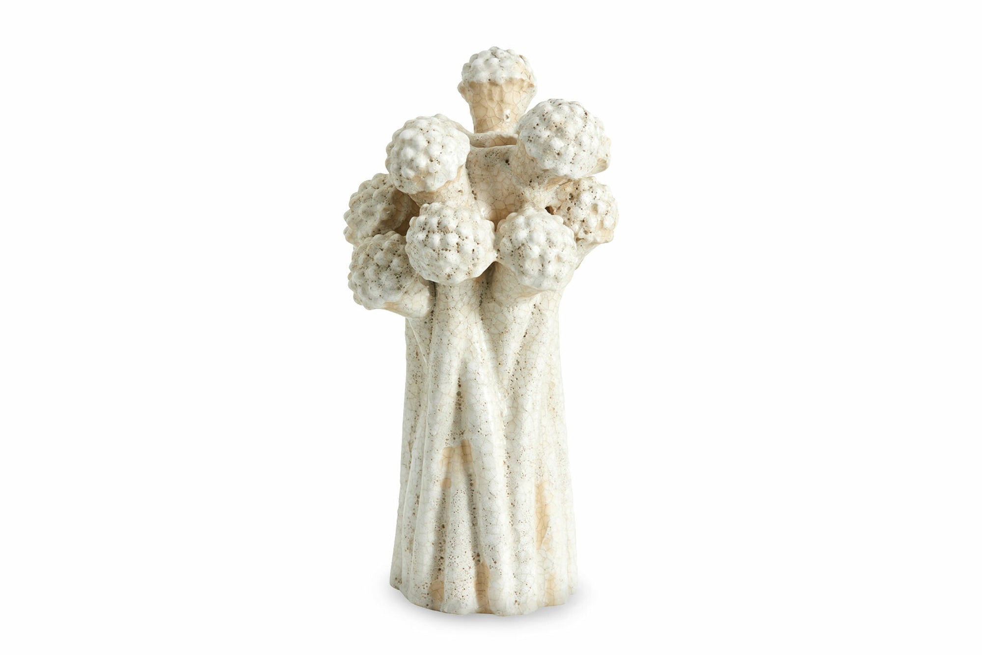 Nordalは、デンマークで1991年に設立されたファミリー経営のインテリアブランドで、北欧の機能美と東洋のスピリチュアルな美意識を融合させたユニークなスタイルで知られています。伝統的な北欧デザインのシンプルさをベースに、インドをはじめとする異国の文化や素材からインスピレーションを得た、温かみと個性にあふれるコレクションを展開しています。いずれも独自性のあるディテールと職人技が光るアイテムばかり。特に、アイアンやウッド、真鍮などを用いた無骨で温もりある質感が特徴で、ナチュラルかつエッジの効いた空間演出が可能です。「人とは違うものを選びたい」「個性的で洗練された暮らしを楽しみたい」といった感度の高いユーザーに選ばれており、注目を集めています。単なる装飾品ではなく、暮らしに深みをもたらすデザインを提案するブランド、それがNordalです。