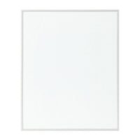 高品質なアルミニウム製ポスターフレームは、ミニマルで洗練されたデザインが魅力の一品です。エッジの効いた細身のプロファイルが、ポスターやアートプリントをすっきりと引き立て、空間にシンプルながらも高級感のある印象を与えます。奥行のある構造により、立体的な美しさが生まれ、上質なインテリアの一部として調和します。また、壁掛け用の金具はフレームの奥に収まるよう設計されており、フレーム全体が壁にぴったりと密着し、より美しく飾ることが可能です。裏面には金属製のハンガーが取り付けられており、縦横どちらの向きでも壁に掛けてご使用いただけます。シンプルながらも細部までこだわり抜かれたこのフレームは、北欧テイストやモダンインテリア、モノトーンスタイルにも自然に溶け込み、アートをより引き立ててくれます。リビング、書斎、寝室、店舗など、あらゆる空間で活躍します。