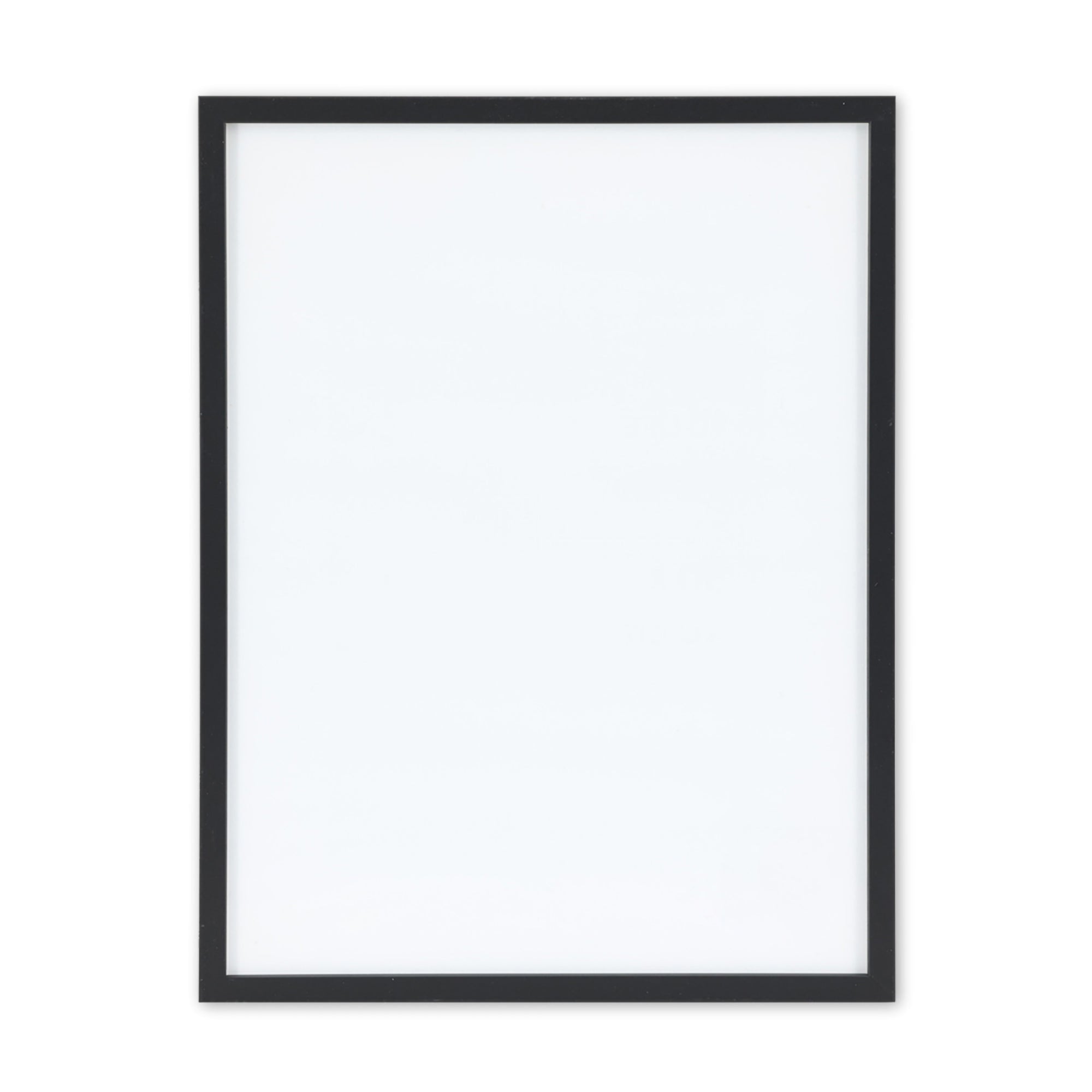 スカンジナビアのクラフトマンシップにインスパイアされた、北欧デザインの美学が息づく天然木製のポスターフレーム。温もりある無垢材と洗練されたスリムなフォルムが融合し、アートポスターや写真をすっきりと引き立てながら、空間全体に落ち着きと上質さをもたらします。上質な天然木を使用したフレームは、不透明ながらも木目の自然な表情をほのかに感じさせ、ナチュラルでありながら現代的な雰囲気も演出します。金属製のハンガーが裏面に取り付けられており、縦横どちらの向きでも壁に掛けてご使用いただけます。アルミフレームにはない自然素材ならではの豊かな質感とぬくもりは、北欧諸国でも高く評価され、定番のインテリアアイテムとして広く親しまれています。シンプルで飽きのこないデザインは、ミニマルインテリアやナチュラルテイストのお部屋にも自然に調和し、日常に木の優しさと北欧らしい上質な空気を添えてくれます。