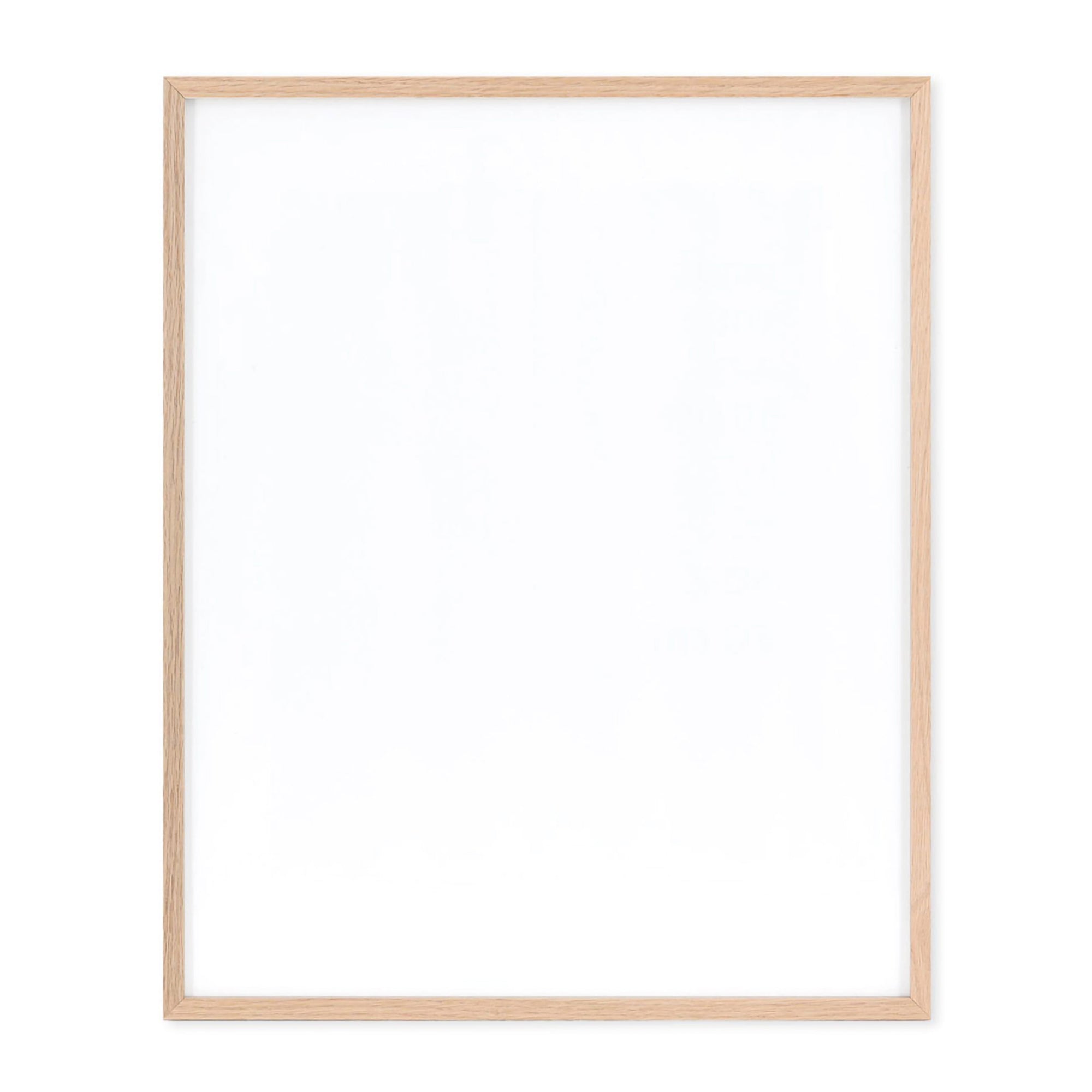 温もりのある天然木と洗練されたデザインが融合した、オーク無垢材の木製ポスターフレーム。シンプルで細身のエッジが効いたフレームは、アートや写真をすっきりと引き立て、北欧風やナチュラルテイストの空間に自然に馴染みます。スカンジナビアスタイルやミニマルデザインを好む方におすすめで、北欧でも定番のインテリアアイテム。天然オーク材は美しい木目と質感、ひとつひとつ異なる表情が魅力です。ナチュラルカラーはホワイトインテリアや和モダン、韓国インテリアなど幅広いスタイルと相性が良く、自然素材やエコ志向の暮らしにもぴったり。一般的なアートサイズに対応し、リビングや玄関、寝室、書斎、店舗など多彩な空間で活躍。壁掛け・立て掛け対応で自由なレイアウトが楽しめ、ギャラリーウォールやDIYにも最適です。