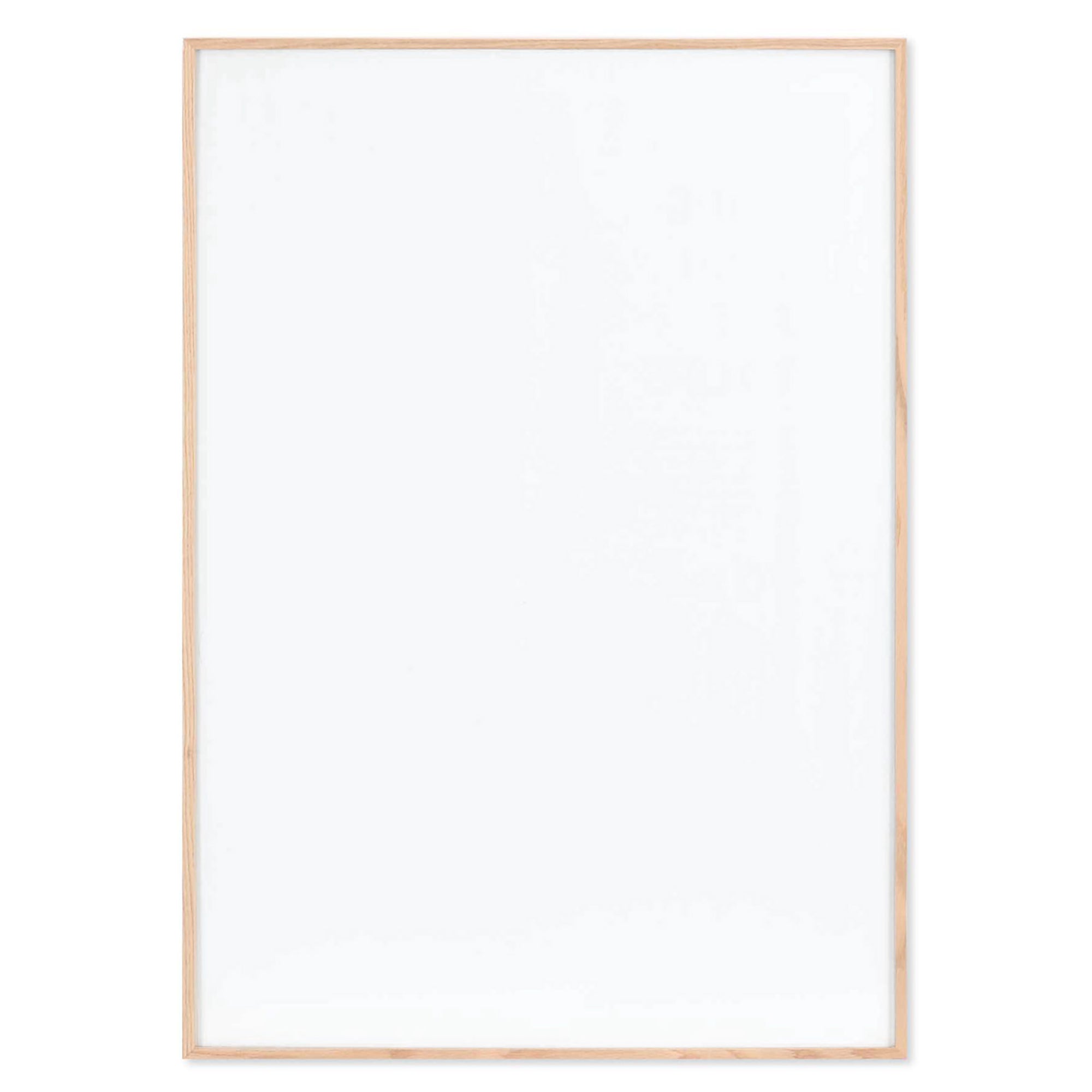 温もりのある天然木と洗練されたデザインが融合した、オーク無垢材の木製ポスターフレーム。シンプルで細身のエッジが効いたフレームは、アートや写真をすっきりと引き立て、北欧風やナチュラルテイストの空間に自然に馴染みます。スカンジナビアスタイルやミニマルデザインを好む方におすすめで、北欧でも定番のインテリアアイテム。天然オーク材は美しい木目と質感、ひとつひとつ異なる表情が魅力です。ナチュラルカラーはホワイトインテリアや和モダン、韓国インテリアなど幅広いスタイルと相性が良く、自然素材やエコ志向の暮らしにもぴったり。一般的なアートサイズに対応し、リビングや玄関、寝室、書斎、店舗など多彩な空間で活躍。壁掛け・立て掛け対応で自由なレイアウトが楽しめ、ギャラリーウォールやDIYにも最適です。