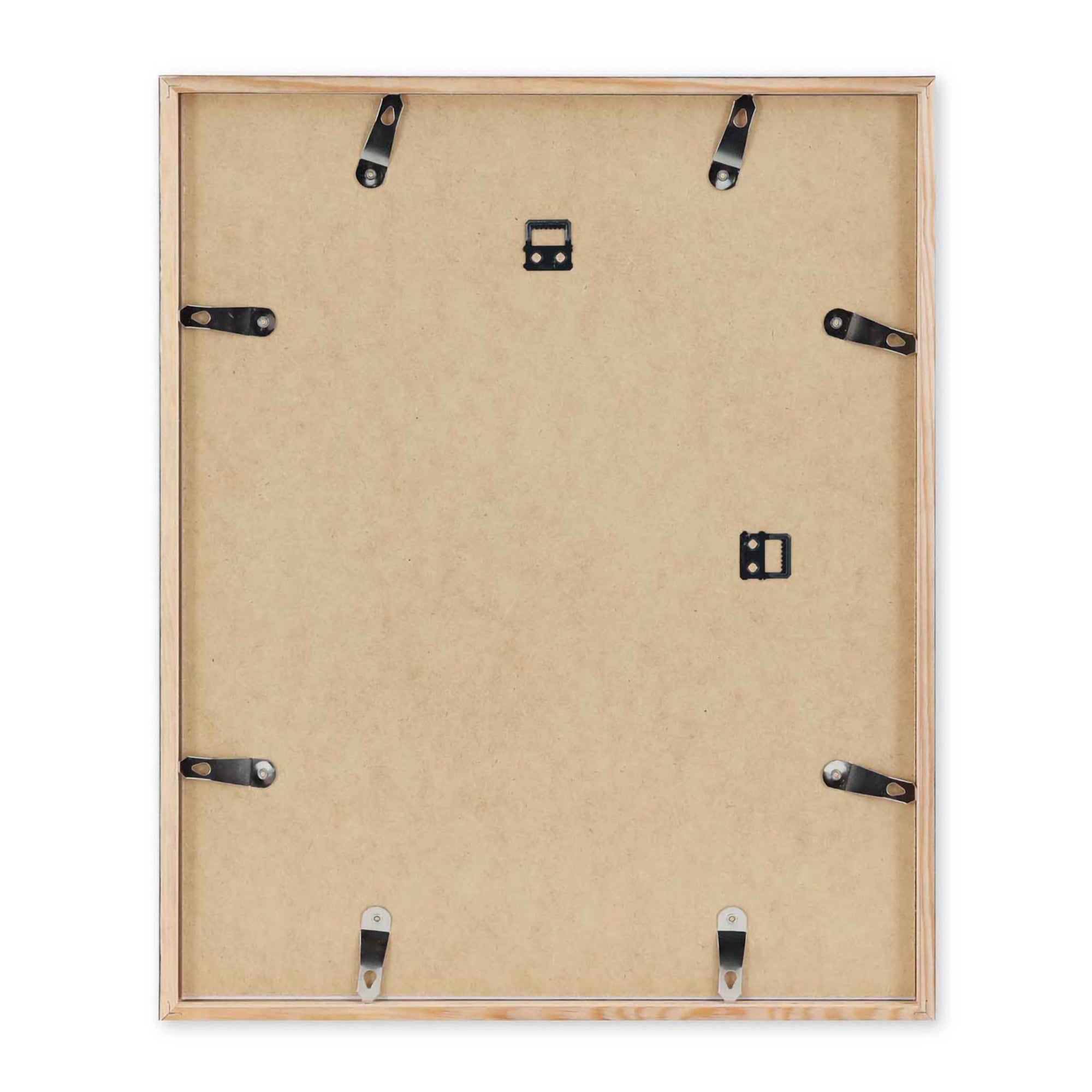 スカンジナビアのクラフトマンシップにインスパイアされた、北欧デザインの美学が息づく天然木製のポスターフレーム。温もりある無垢材と洗練されたスリムなフォルムが融合し、アートポスターや写真をすっきりと引き立てながら、空間全体に落ち着きと上質さをもたらします。上質な天然木を使用したフレームは、不透明ながらも木目の自然な表情をほのかに感じさせ、ナチュラルでありながら現代的な雰囲気も演出します。金属製のハンガーが裏面に取り付けられており、縦横どちらの向きでも壁に掛けてご使用いただけます。アルミフレームにはない自然素材ならではの豊かな質感とぬくもりは、北欧諸国でも高く評価され、定番のインテリアアイテムとして広く親しまれています。シンプルで飽きのこないデザインは、ミニマルインテリアやナチュラルテイストのお部屋にも自然に調和し、日常に木の優しさと北欧らしい上質な空気を添えてくれます。