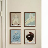 スカンジナビアのクラフトマンシップにインスパイアされた、北欧デザインの美学が息づく天然木製のポスターフレーム。温もりある無垢材と洗練されたスリムなフォルムが融合し、アートポスターや写真をすっきりと引き立てながら、空間全体に落ち着きと上質さをもたらします。上質な天然木を使用したフレームは、不透明ながらも木目の自然な表情をほのかに感じさせ、ナチュラルでありながら現代的な雰囲気も演出します。金属製のハンガーが裏面に取り付けられており、縦横どちらの向きでも壁に掛けてご使用いただけます。アルミフレームにはない自然素材ならではの豊かな質感とぬくもりは、北欧諸国でも高く評価され、定番のインテリアアイテムとして広く親しまれています。シンプルで飽きのこないデザインは、ミニマルインテリアやナチュラルテイストのお部屋にも自然に調和し、日常に木の優しさと北欧らしい上質な空気を添えてくれます。