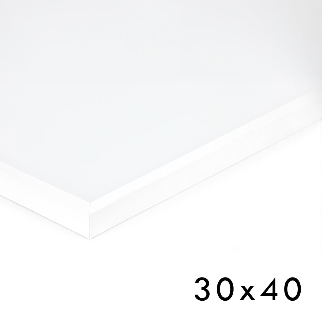 スカンジナビアのクラフトマンシップにインスパイアされた、北欧デザインの美学が息づく天然木製のポスターフレーム。温もりある無垢材と洗練されたスリムなフォルムが融合し、アートポスターや写真をすっきりと引き立てながら、空間全体に落ち着きと上質さをもたらします。上質な天然木を使用したフレームは、不透明ながらも木目の自然な表情をほのかに感じさせ、ナチュラルでありながら現代的な雰囲気も演出します。金属製のハンガーが裏面に取り付けられており、縦横どちらの向きでも壁に掛けてご使用いただけます。アルミフレームにはない自然素材ならではの豊かな質感とぬくもりは、北欧諸国でも高く評価され、定番のインテリアアイテムとして広く親しまれています。シンプルで飽きのこないデザインは、ミニマルインテリアやナチュラルテイストのお部屋にも自然に調和し、日常に木の優しさと北欧らしい上質な空気を添えてくれます。